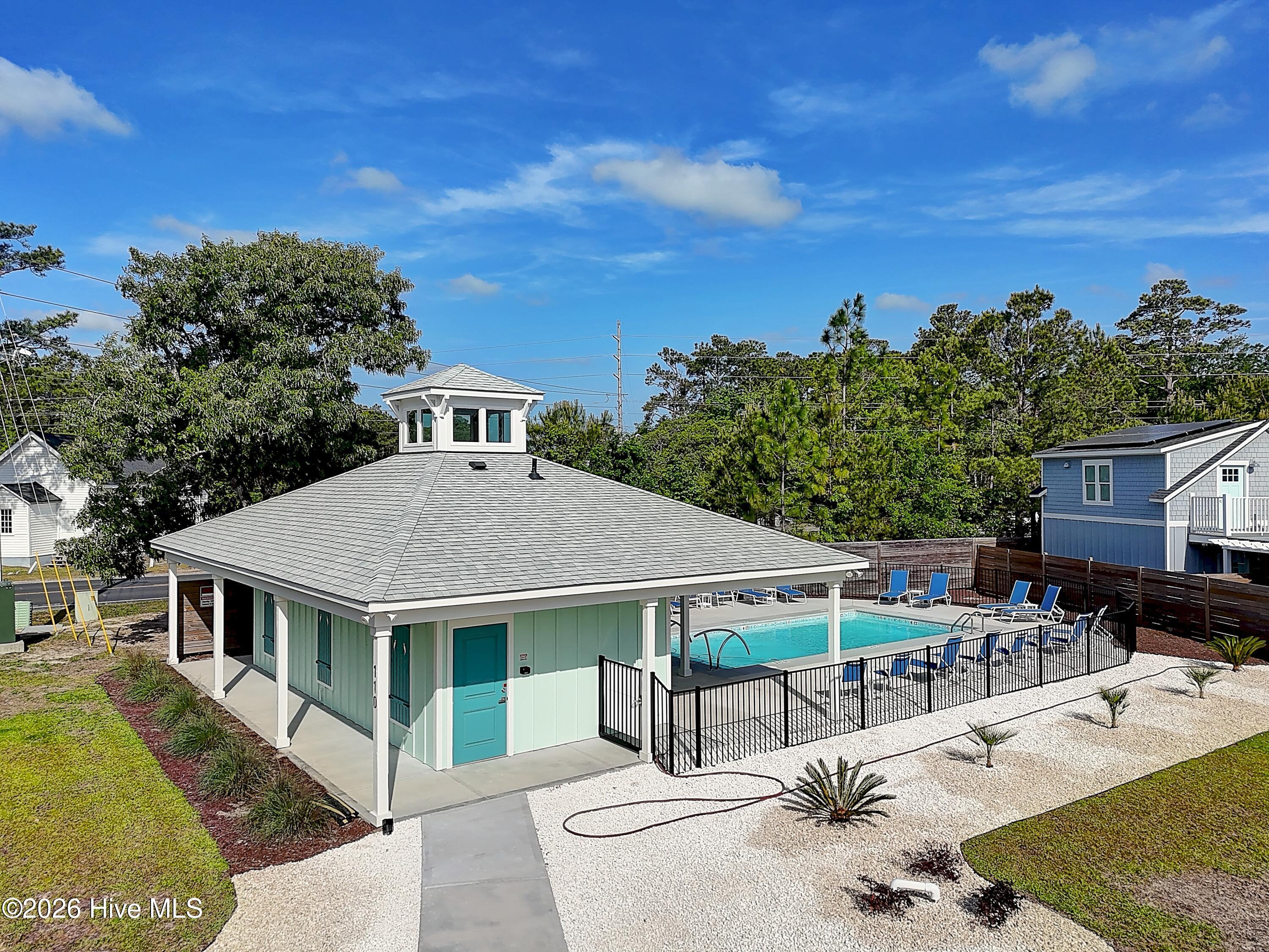 100556000 | Photo 41