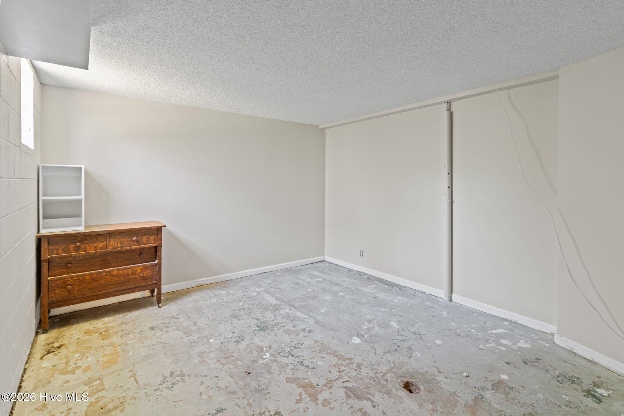 100561525 | Photo 29