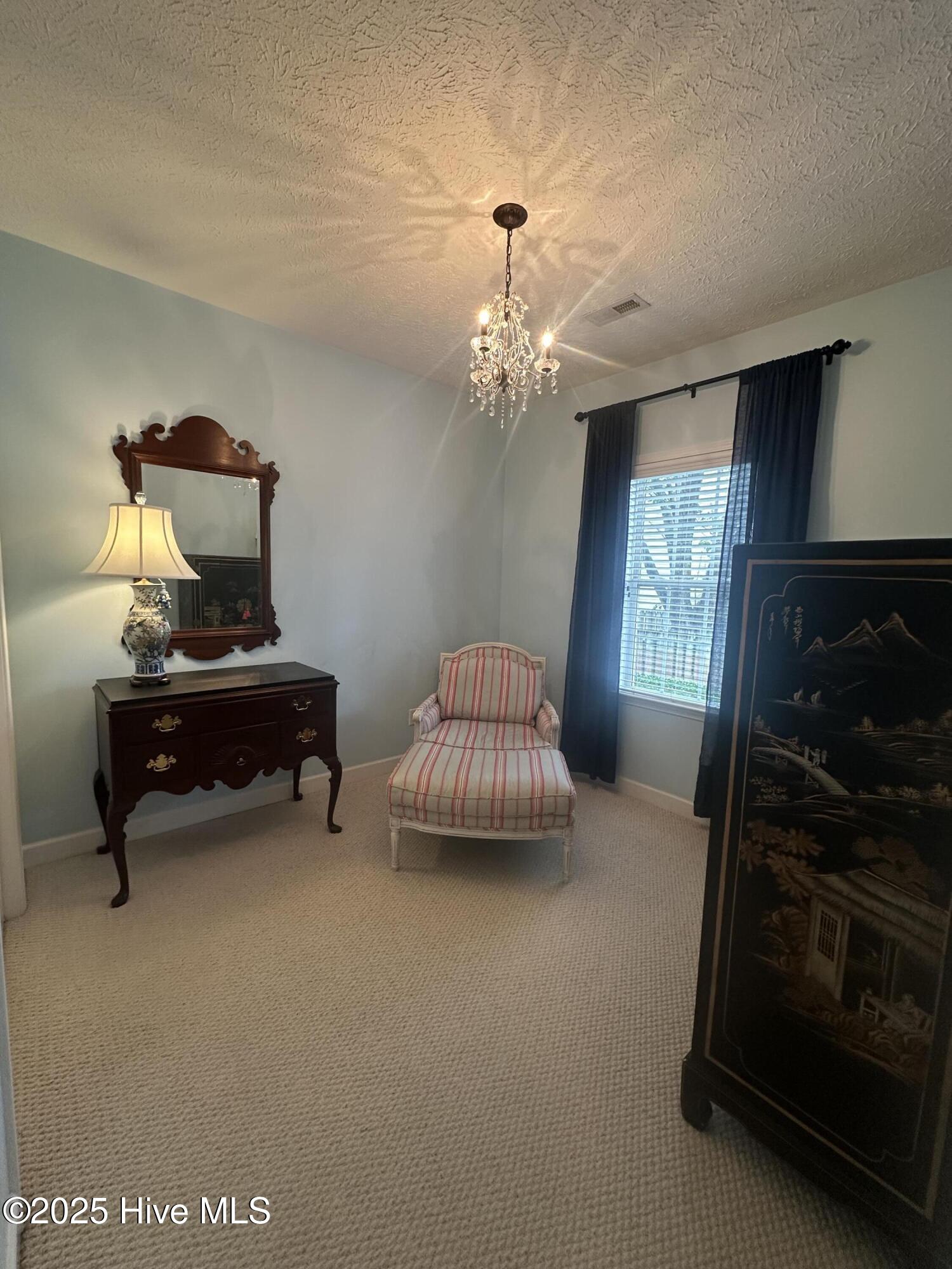 100526280 | Photo 29