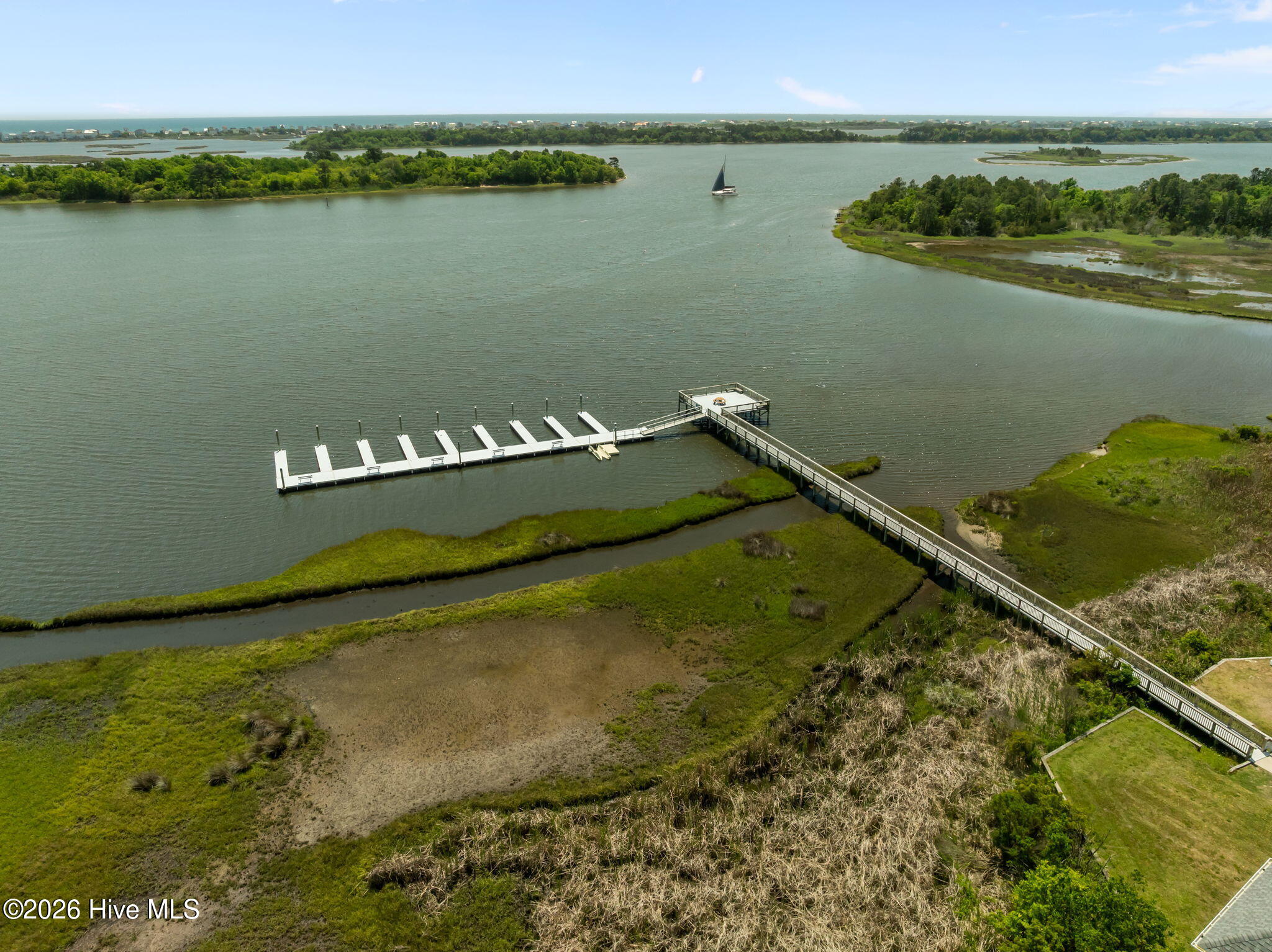 100567980 | Photo 67