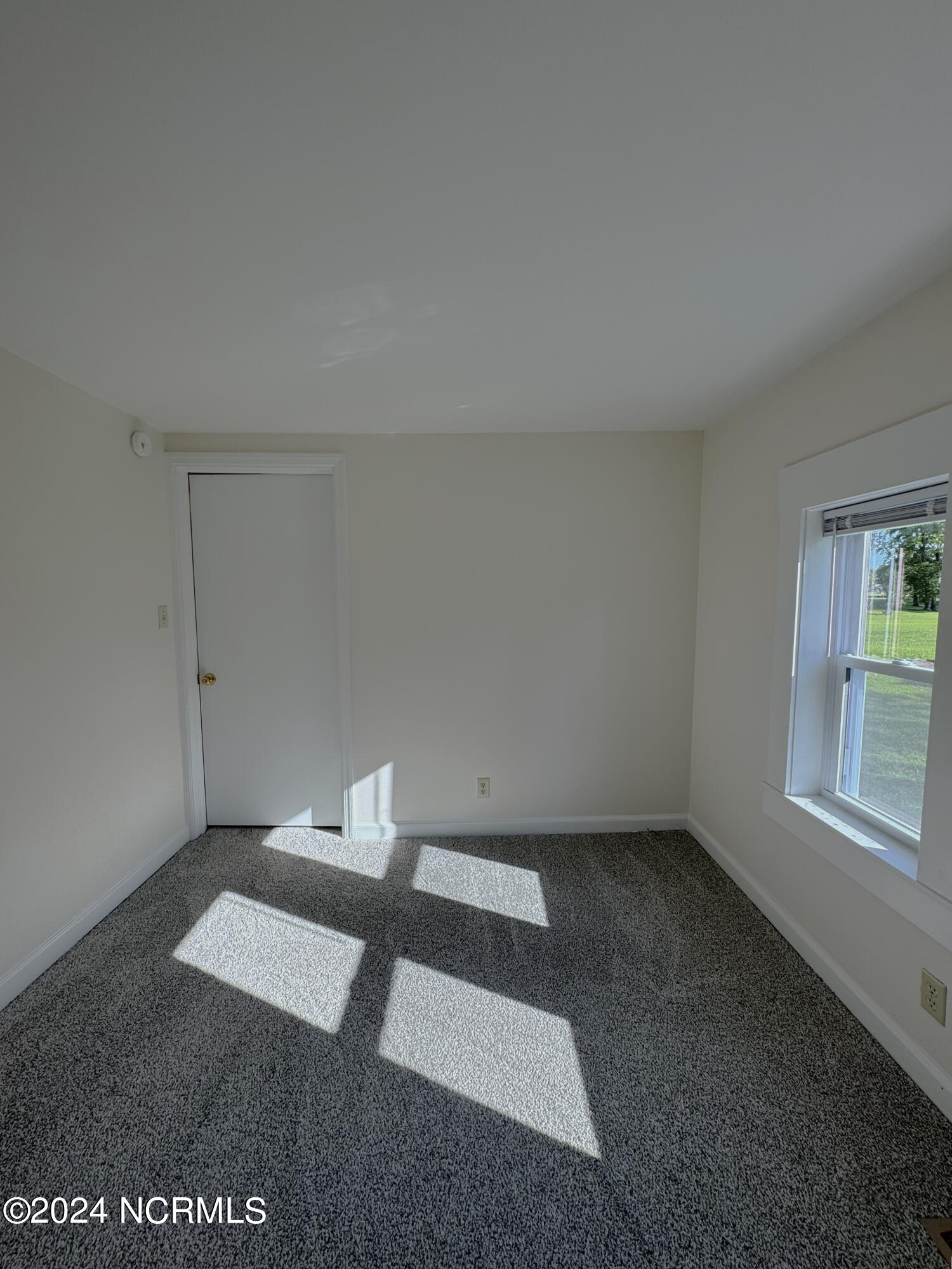 100545220 | Photo 24