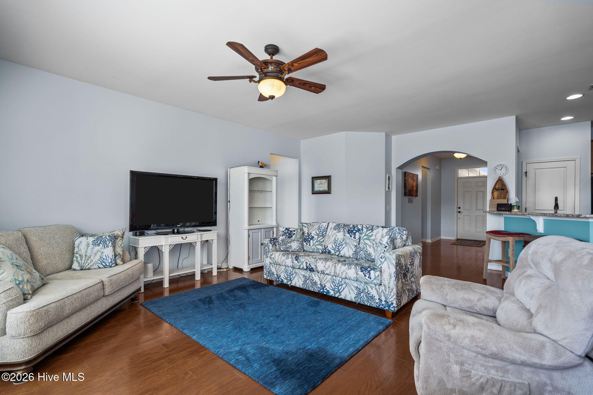 100562471 | Photo 21