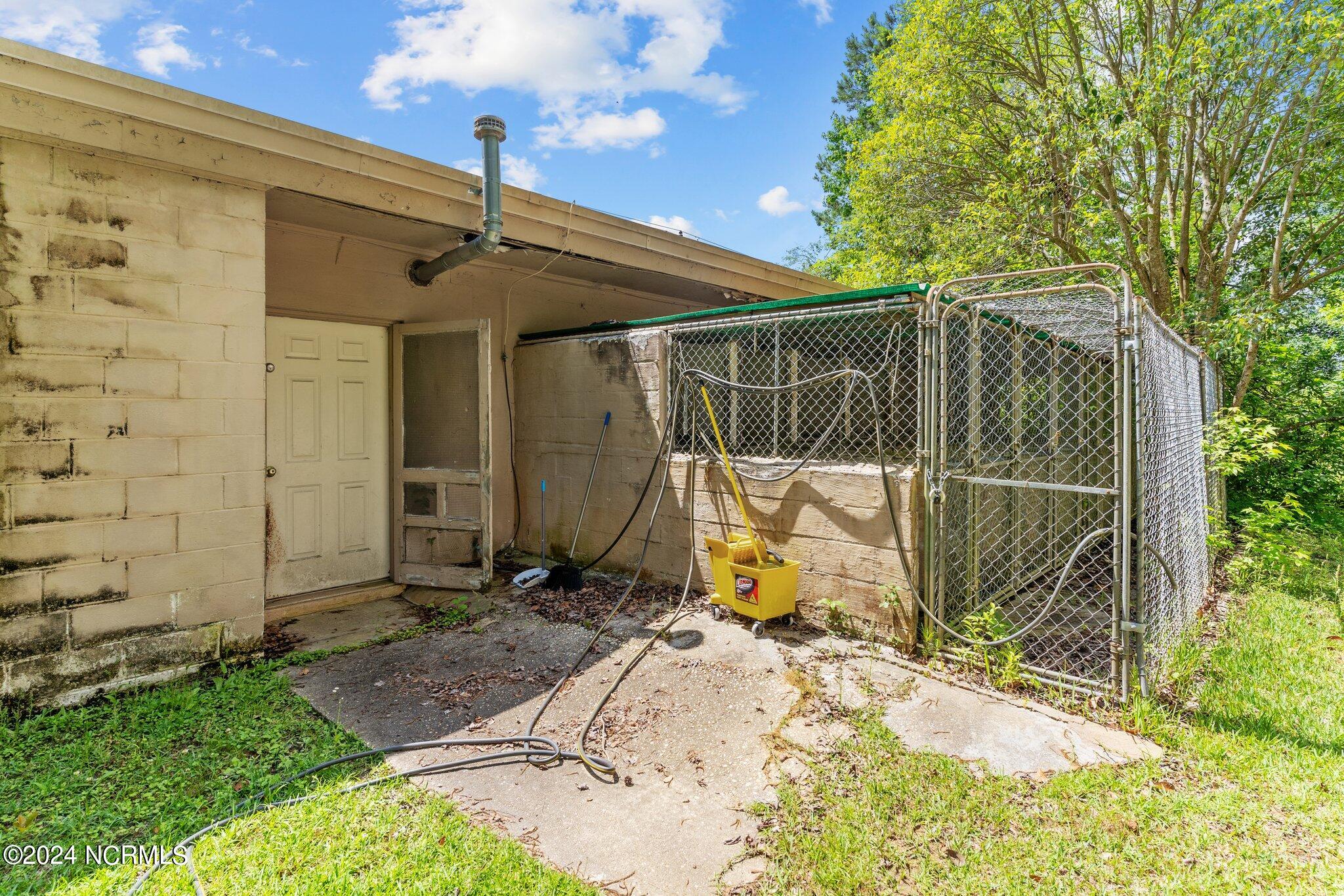 100517313 | Photo 43