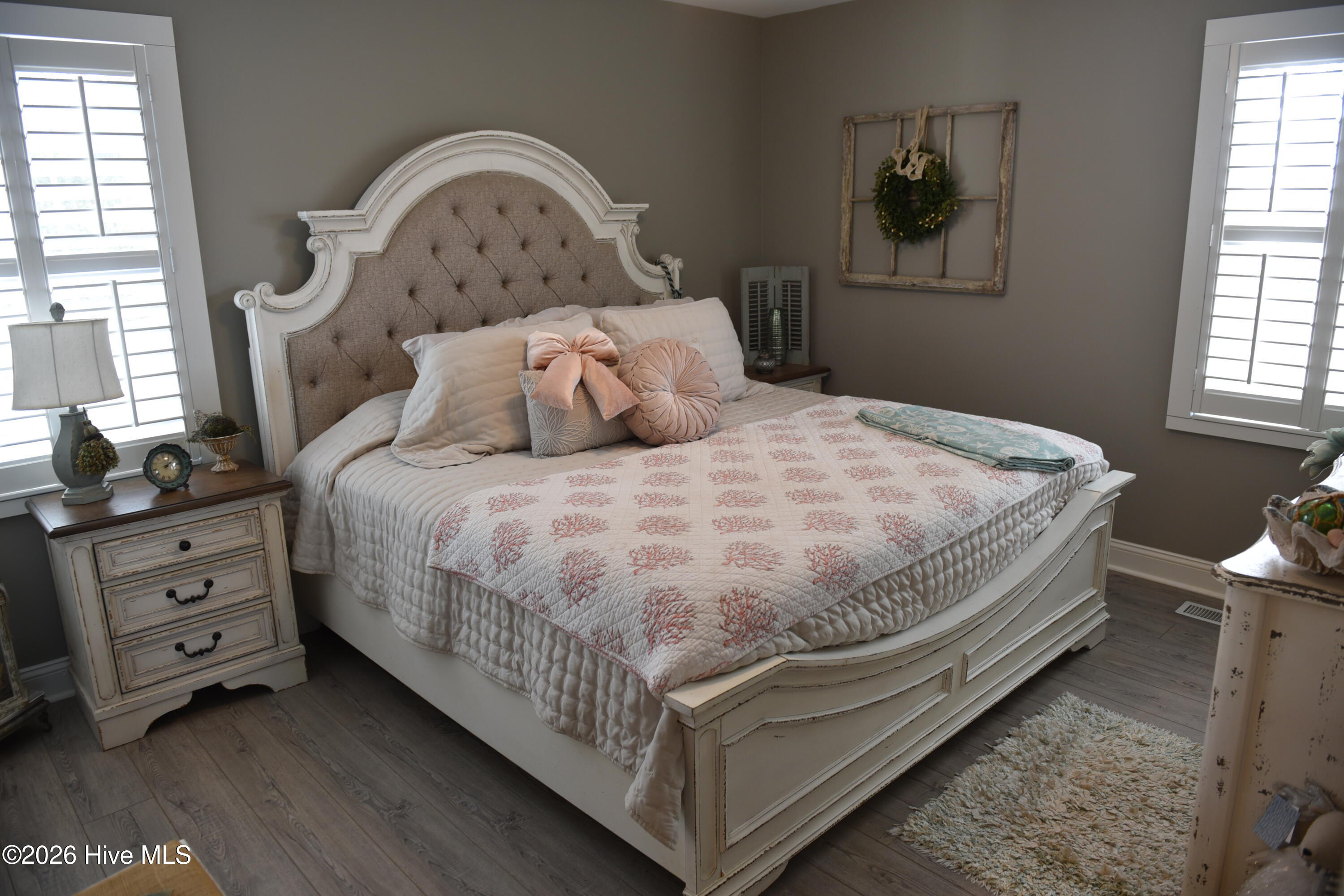 100559366 | Photo 23