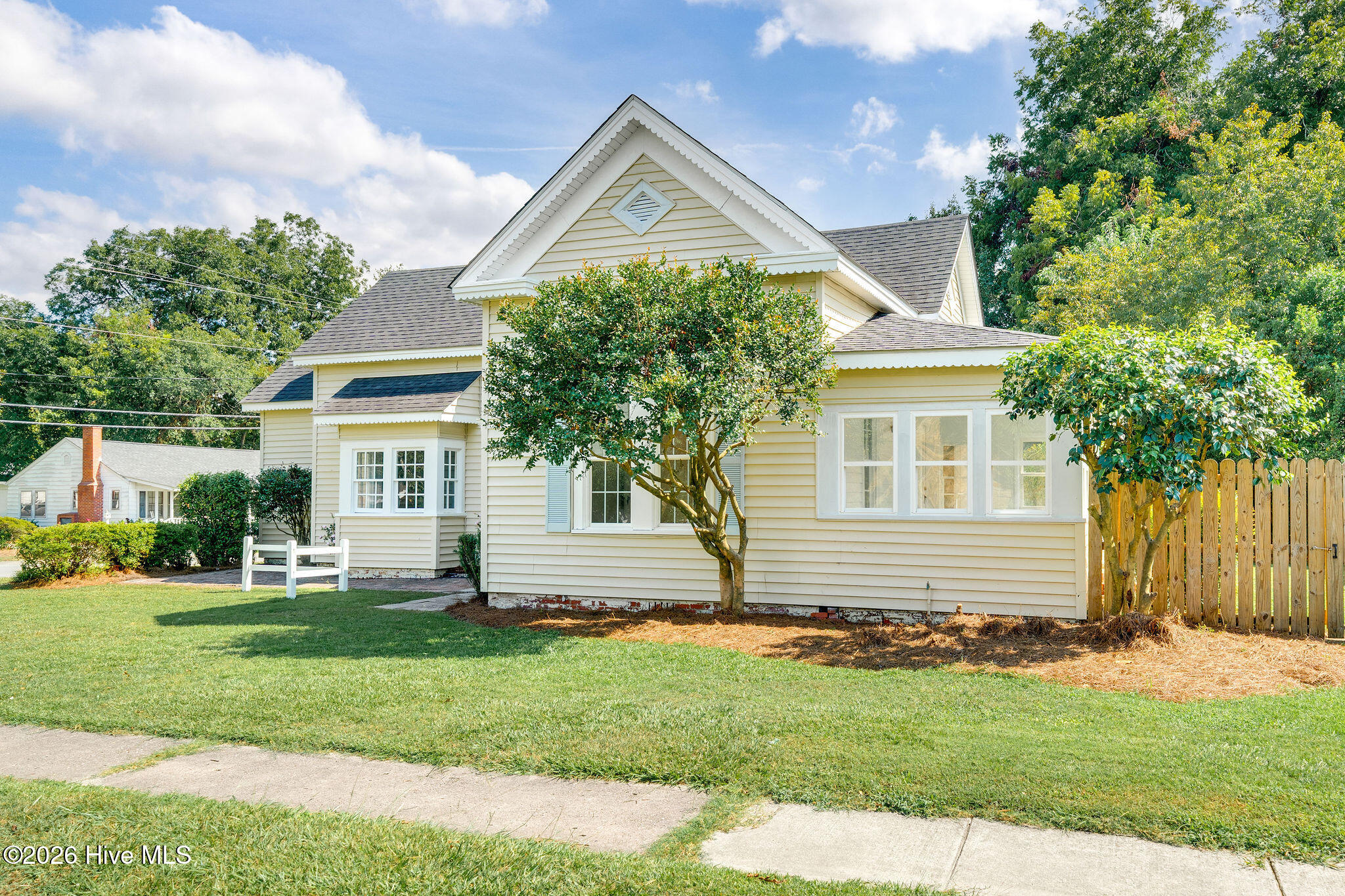 Exterior photo of 130 E Main Street, Rose Hill, NC 28458. MLS: 100603805