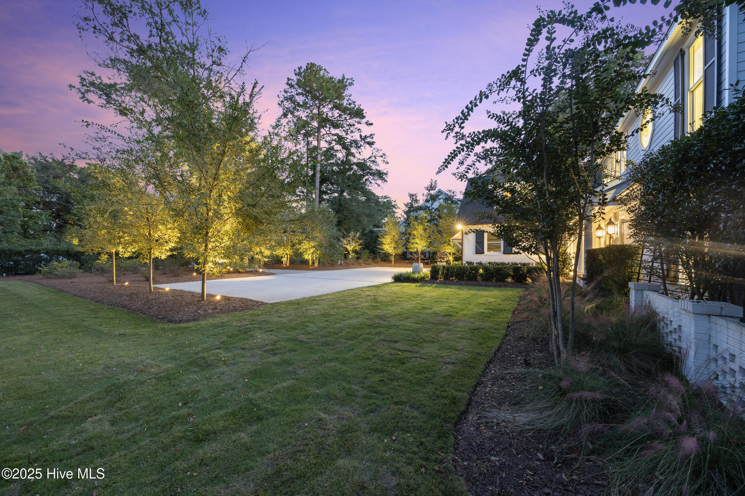 100534920 | Photo 70