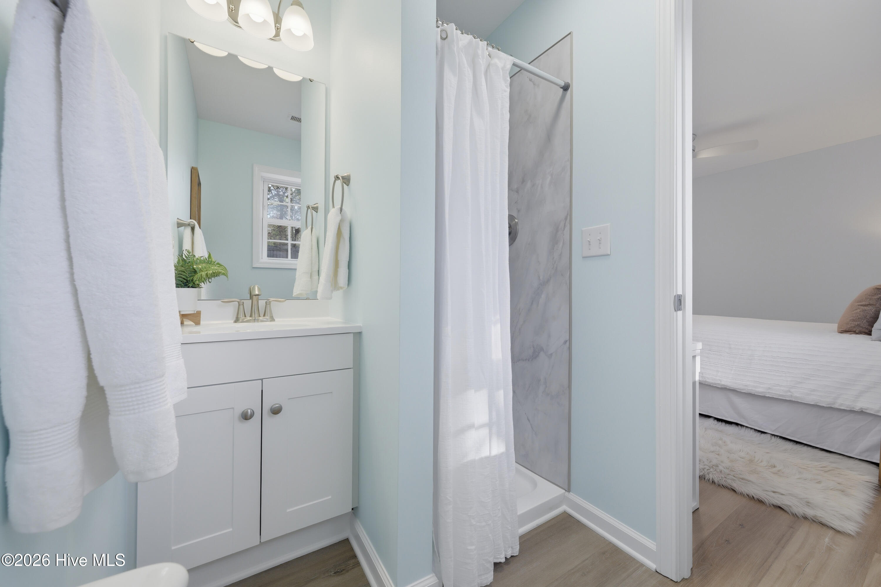 100559150 | Photo 24