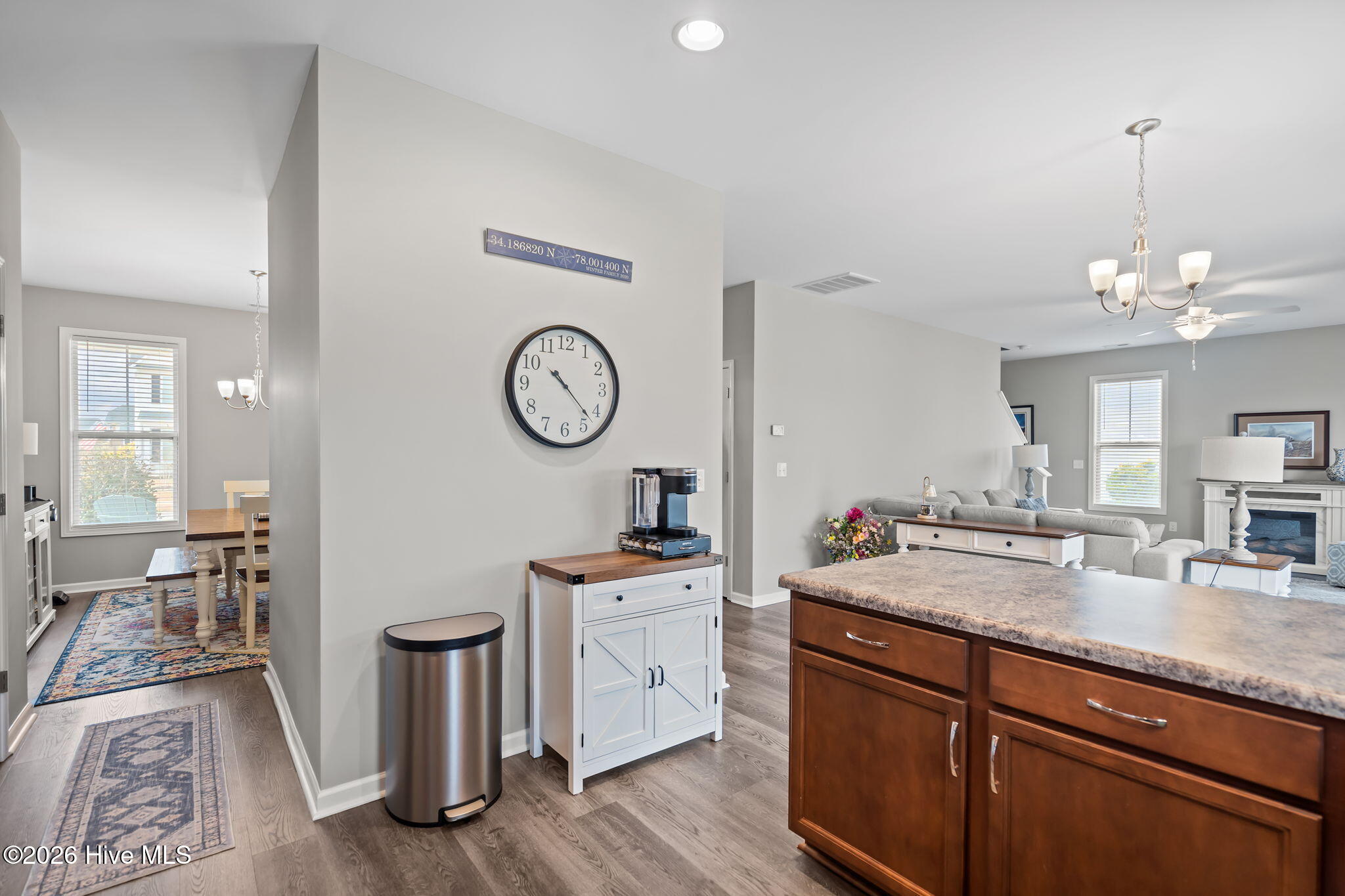 100555693 | Photo 10