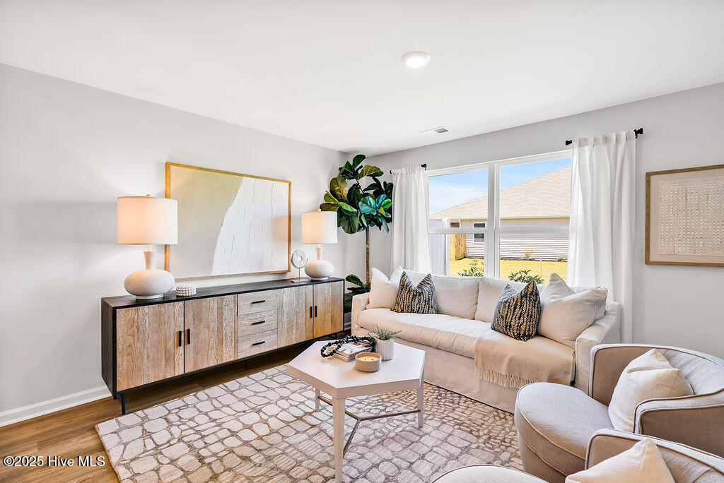 100568350 | Photo 16