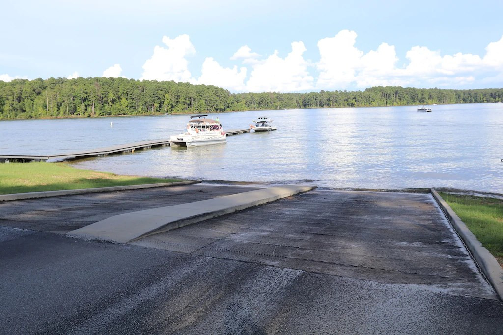 Undisclosed Address, Appling, GA, 30802