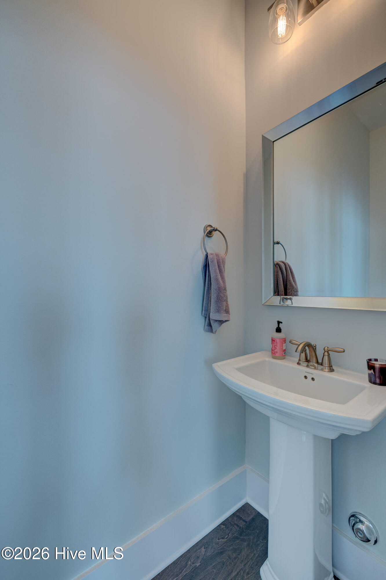 100561022 | Photo 22