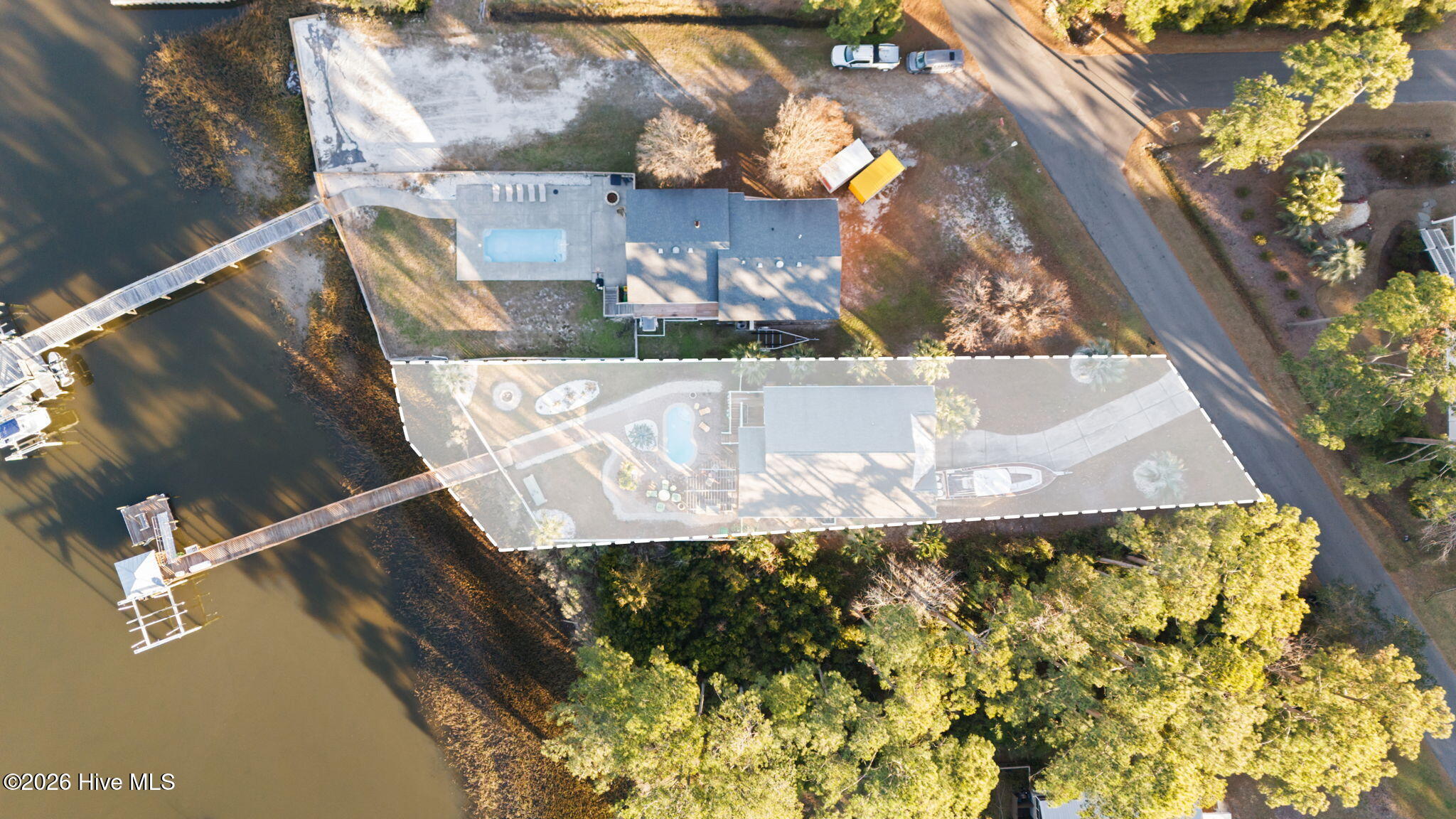 100553257 | Photo 39