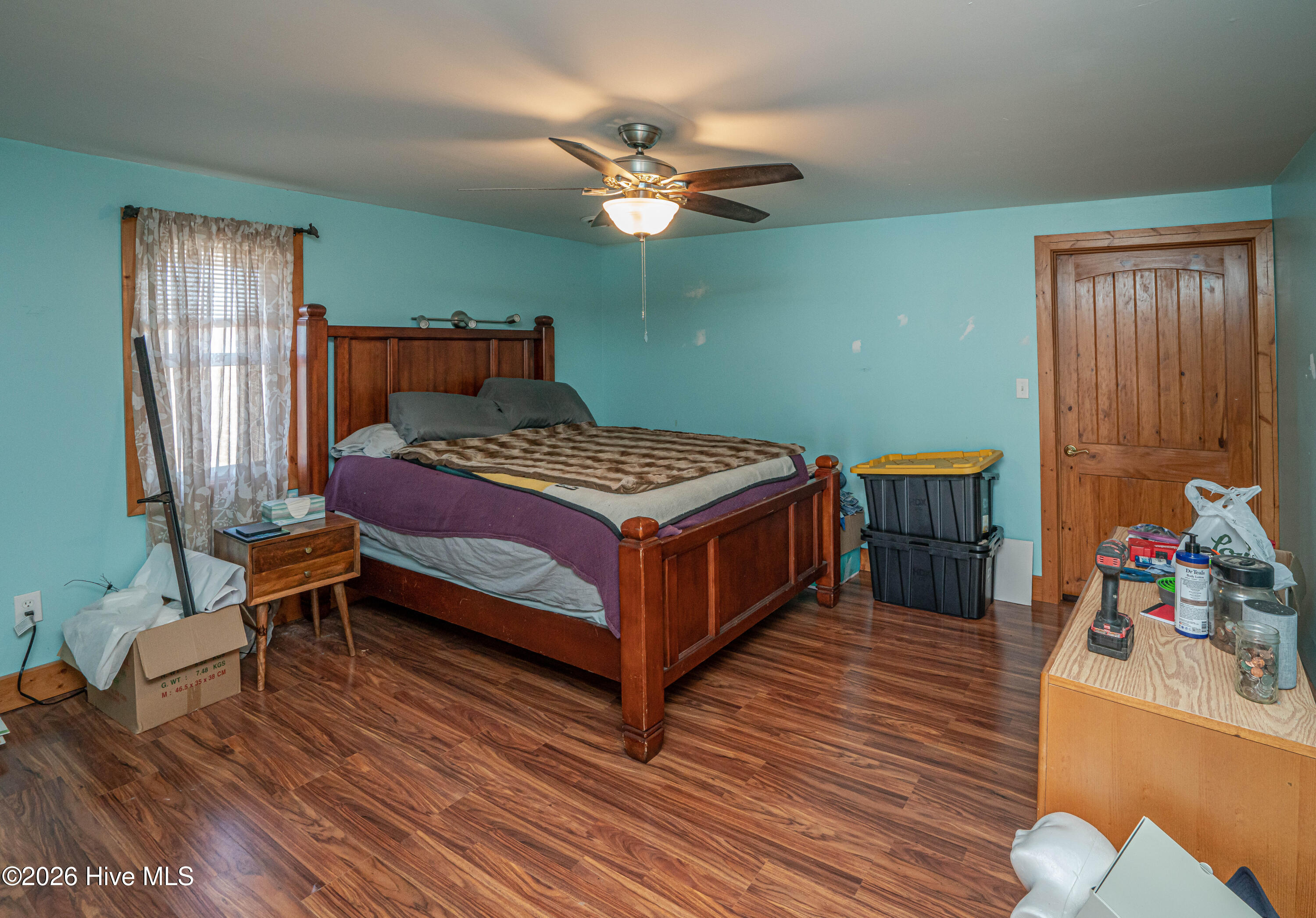 100549840 | Photo 19