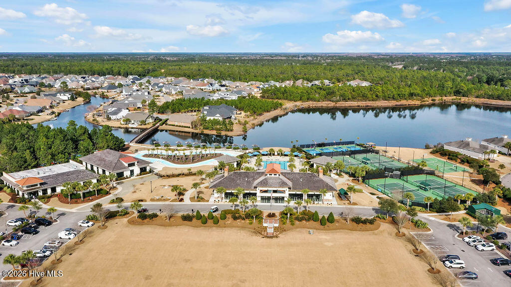 100555055 | Photo 40