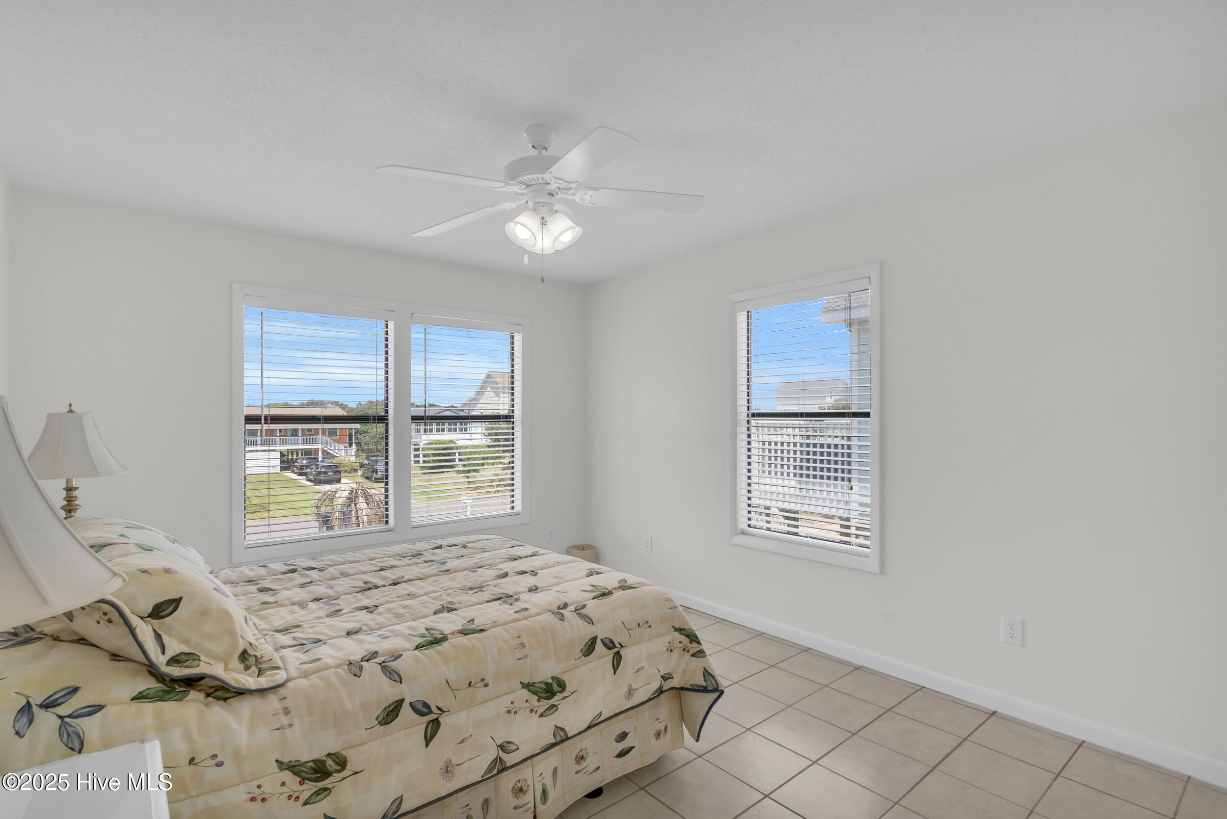 100521626 | Photo 21