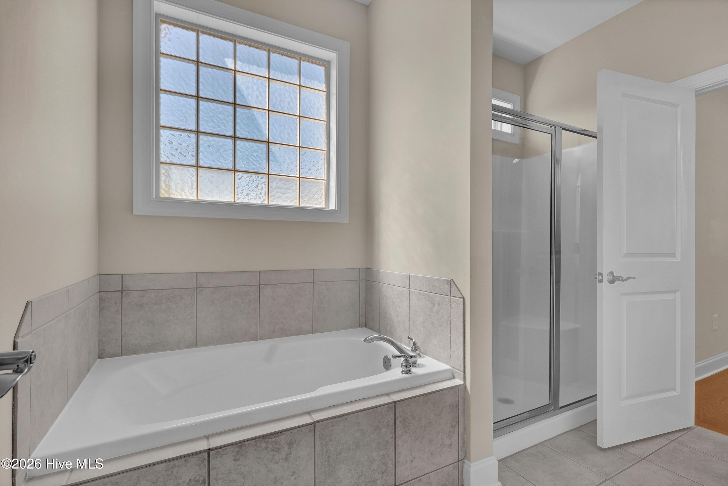 100567268 | Photo 27