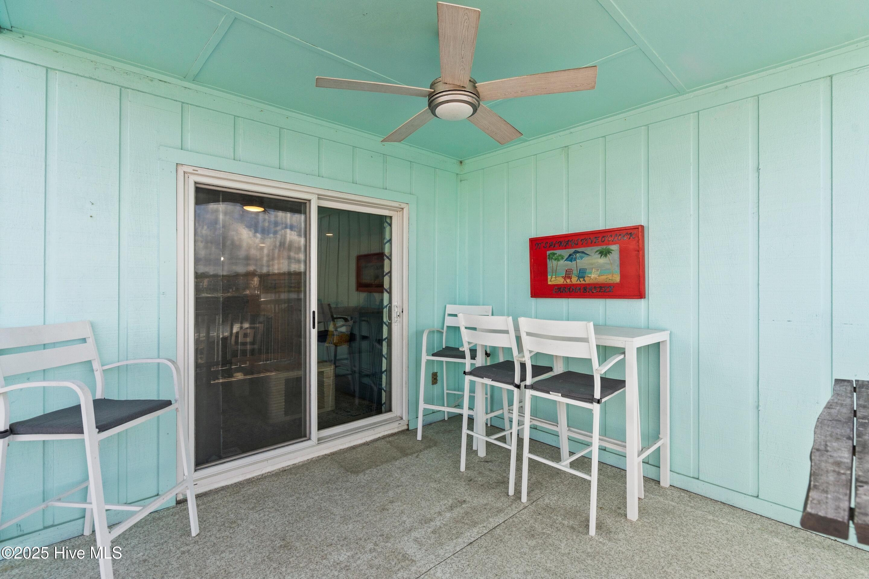 100536388 | Photo 29