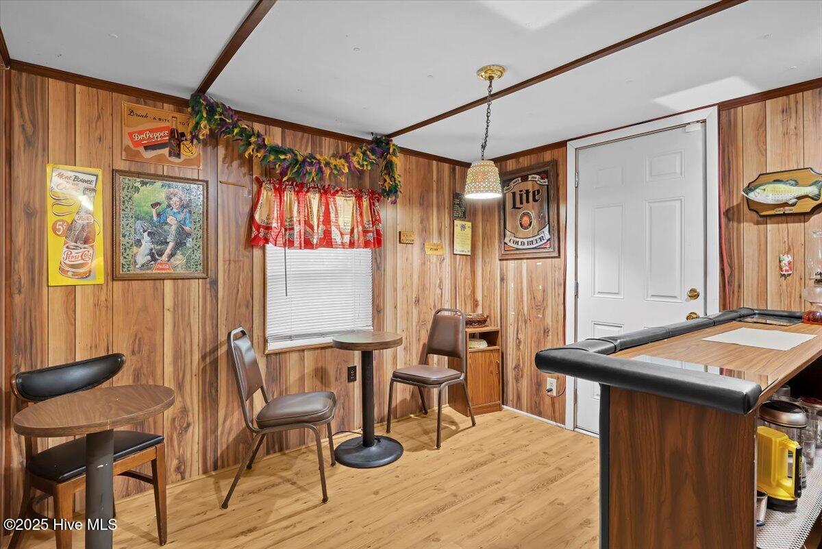 100518805 | Photo 34