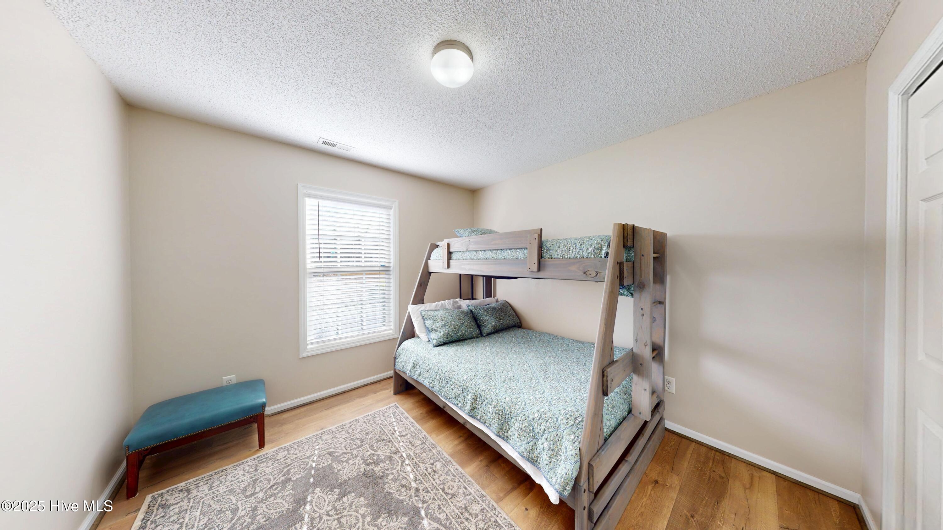 100540808 | Photo 19