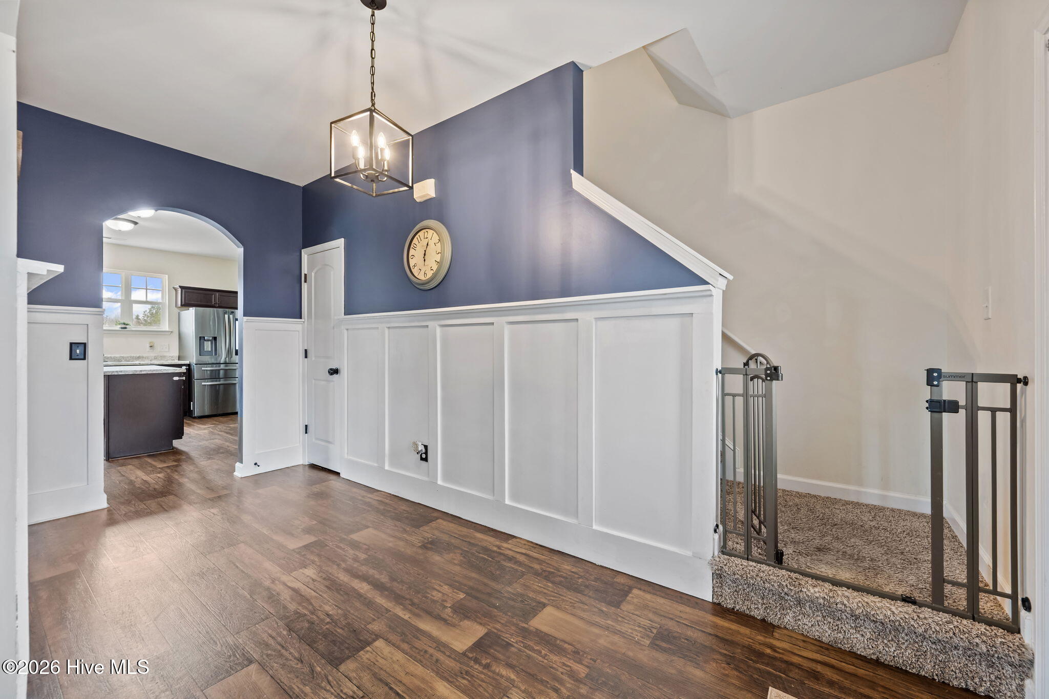 100557643 | Photo 23