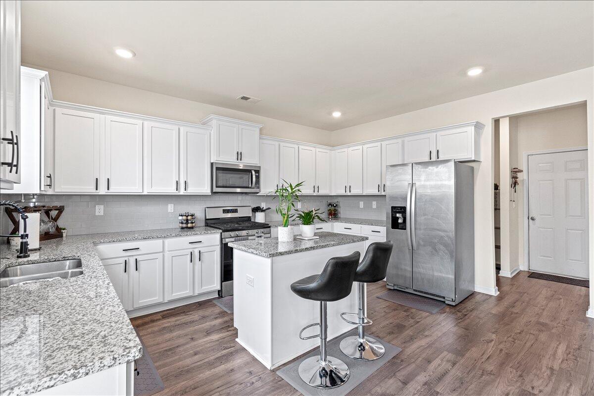 14-Kitchen