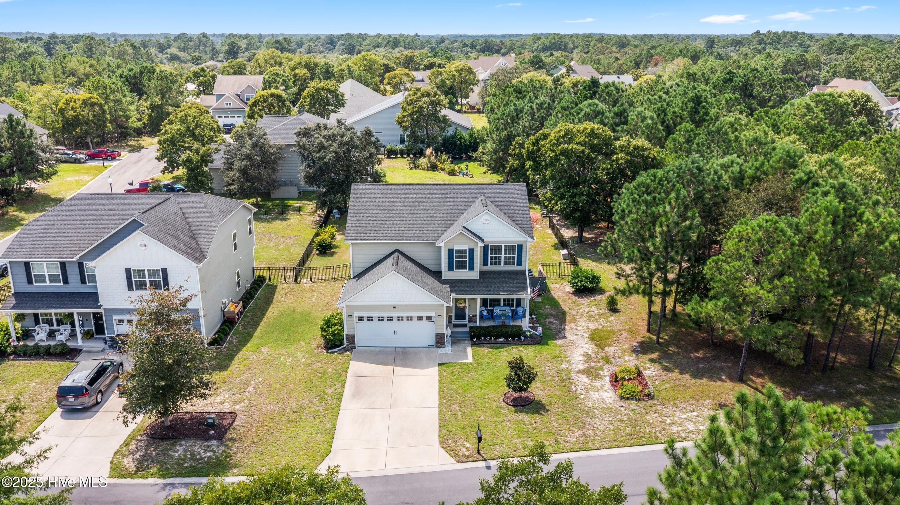 100527651 | Photo 44