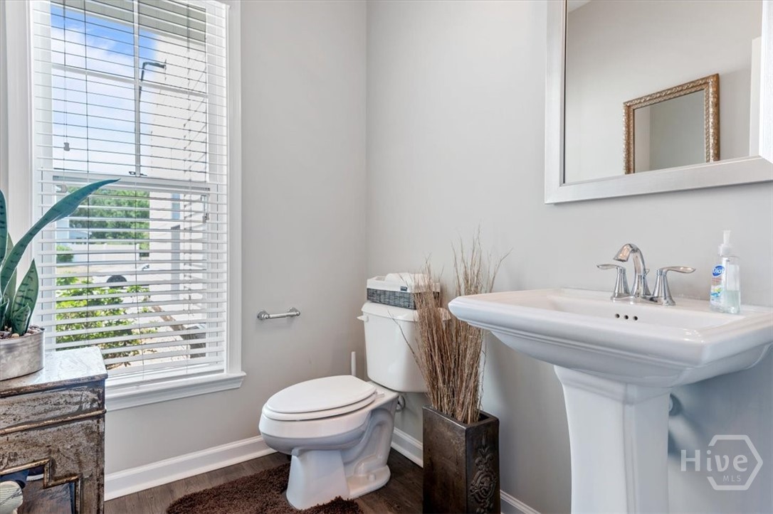 Downstairs guest powder room