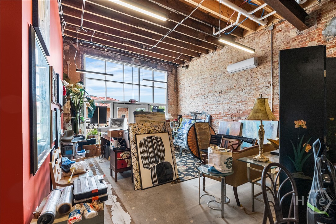 Retail Space (Storage currently)