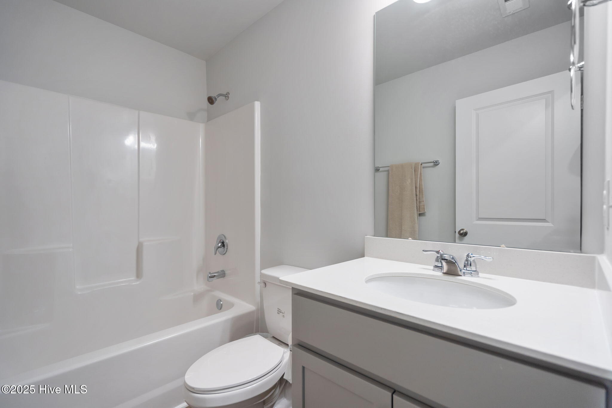 100532150 | Photo 14