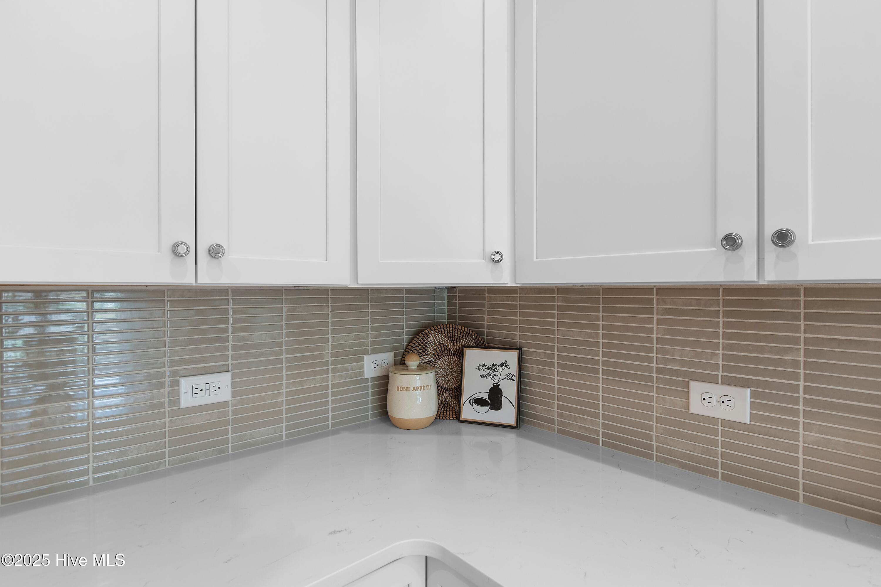 100475755 | Photo 24