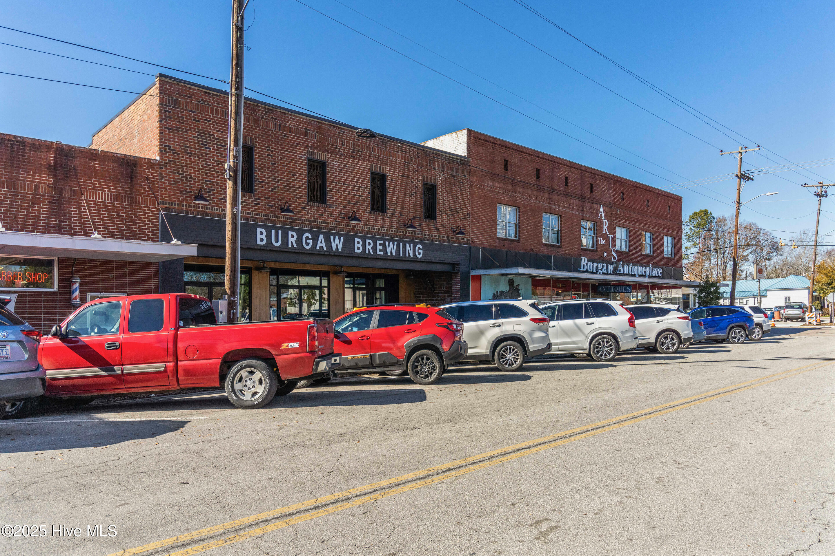 100550933 | Photo 46