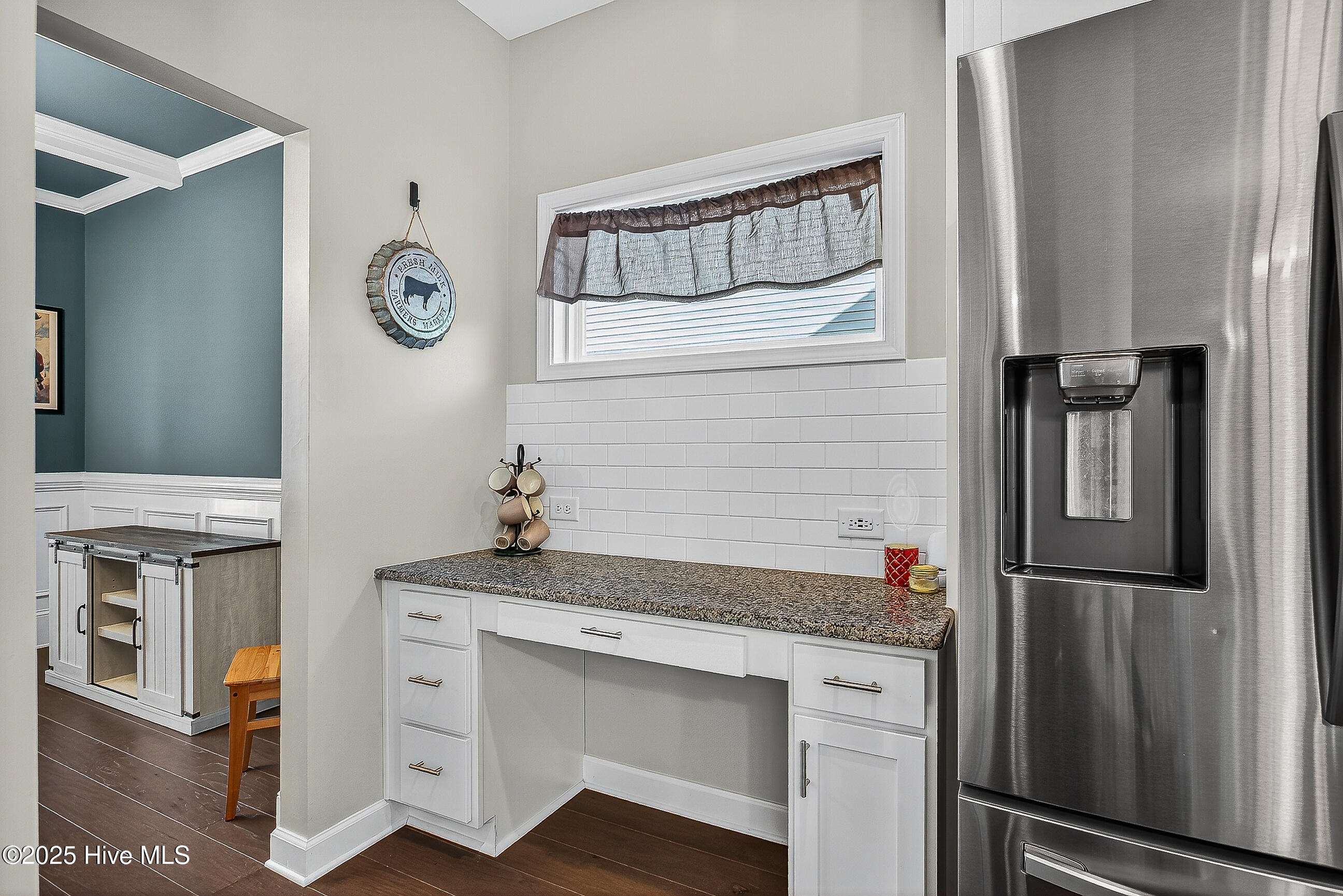 100539919 | Photo 11