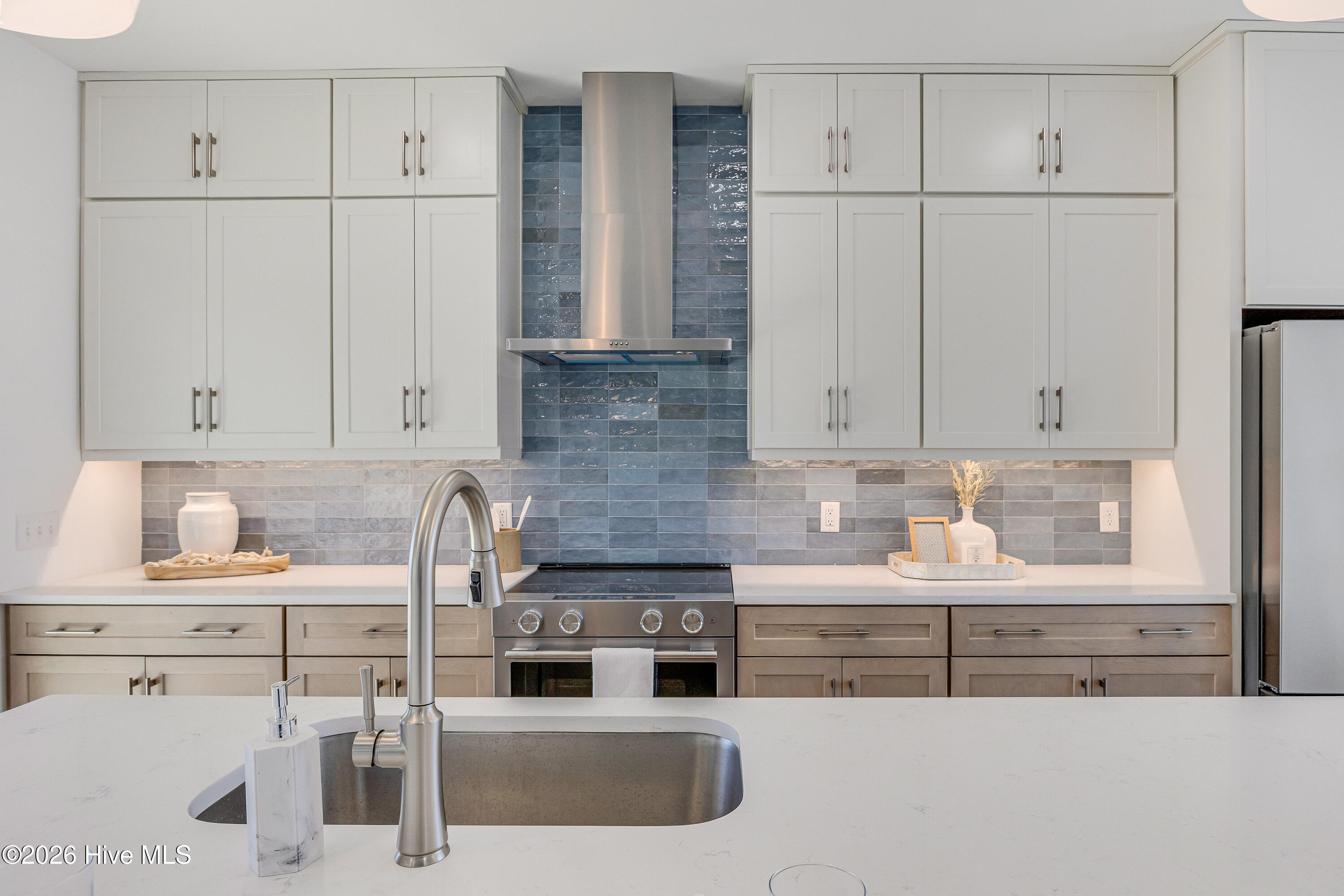 100534543 | Photo 12