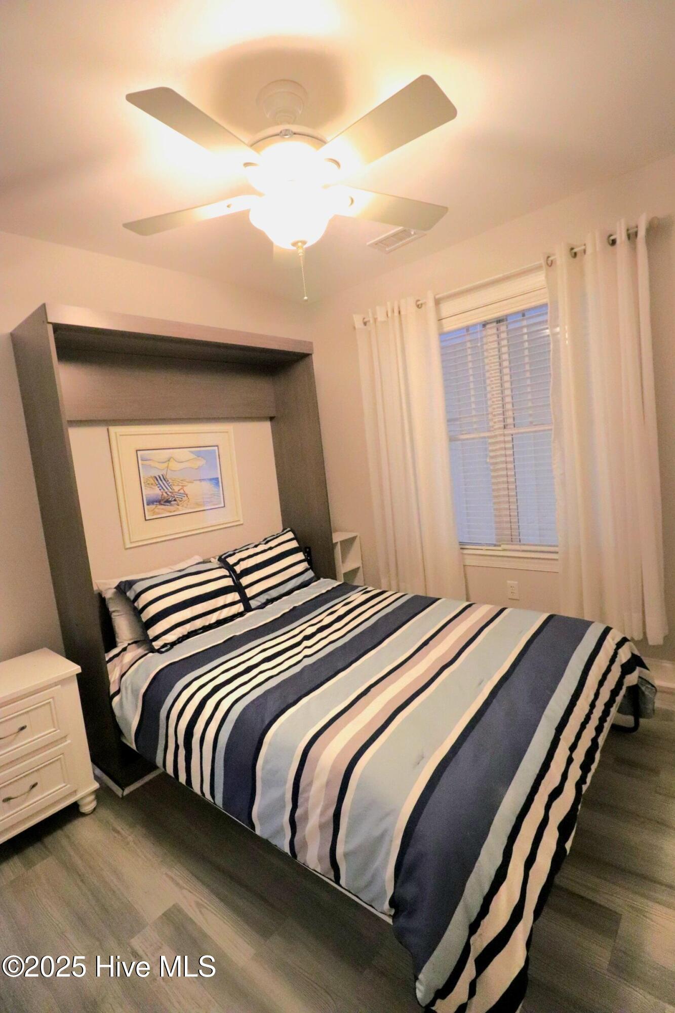 100530472 | Photo 18