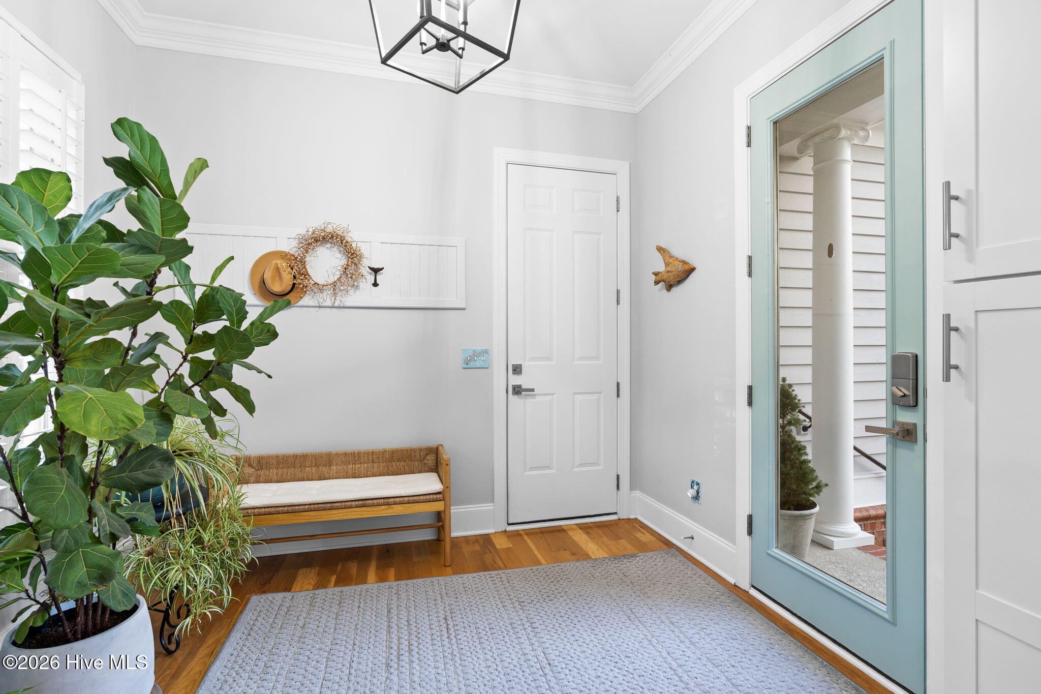 100549864 | Photo 13