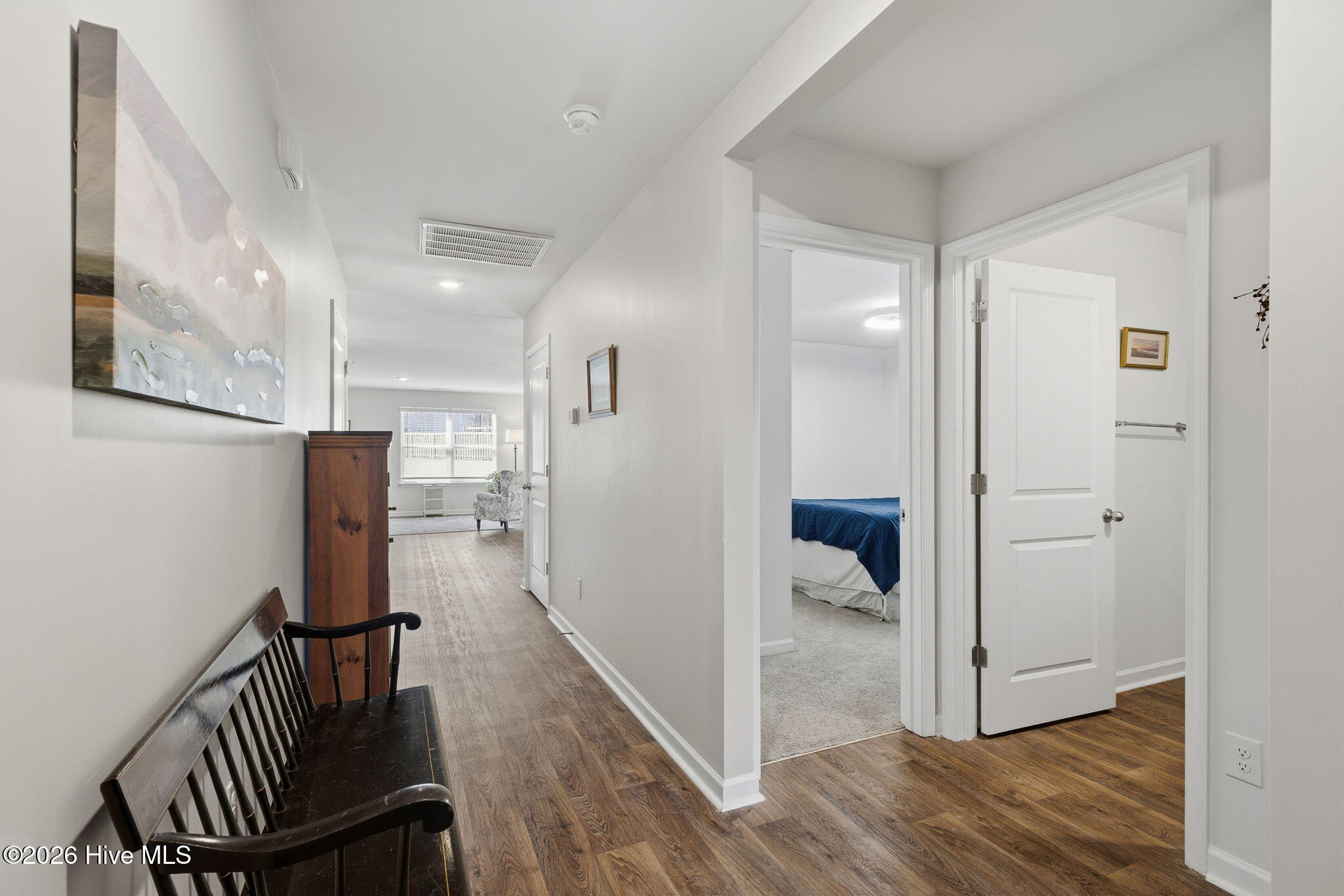 100553994 | Photo 28