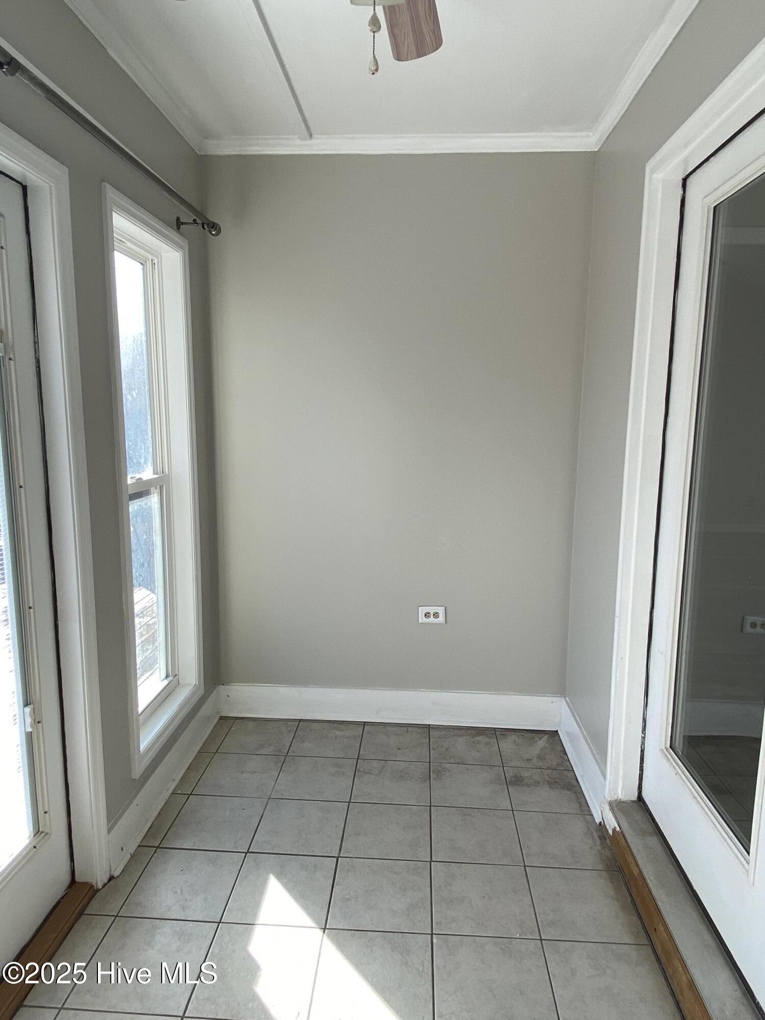 100545047 | Photo 24