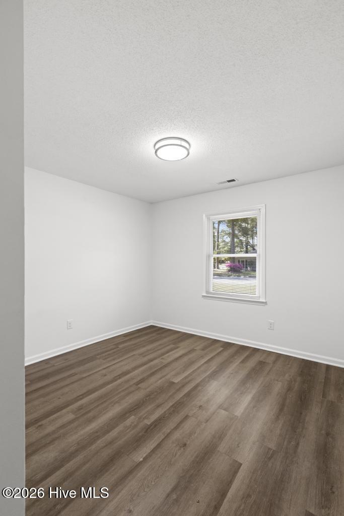 100568069 | Photo 19