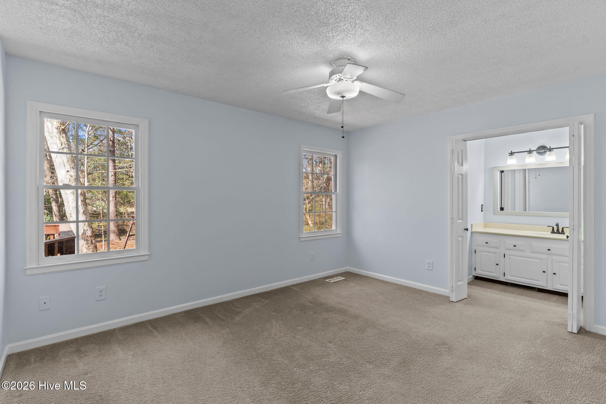 100556740 | Photo 21