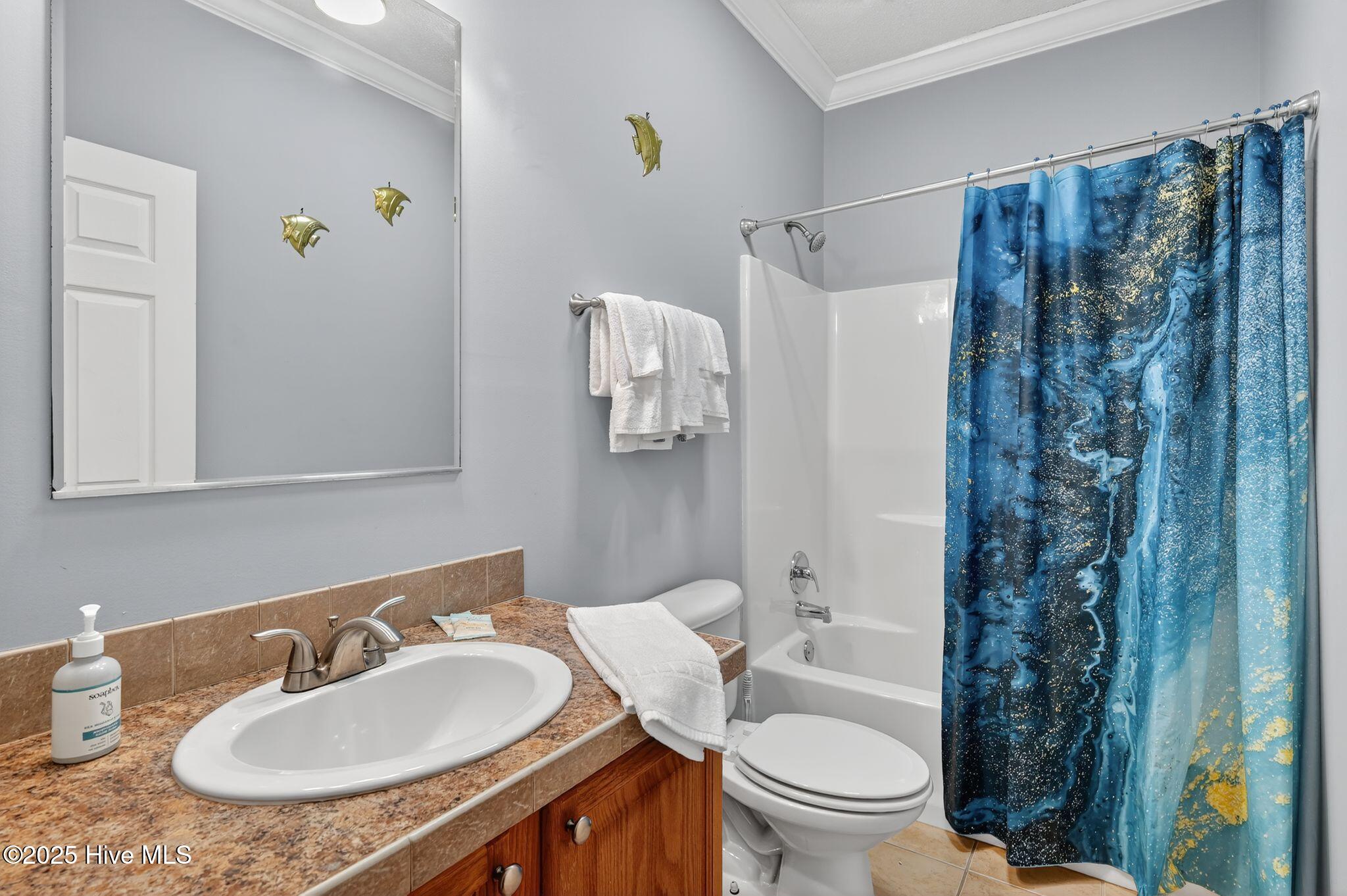 100540046 | Photo 32