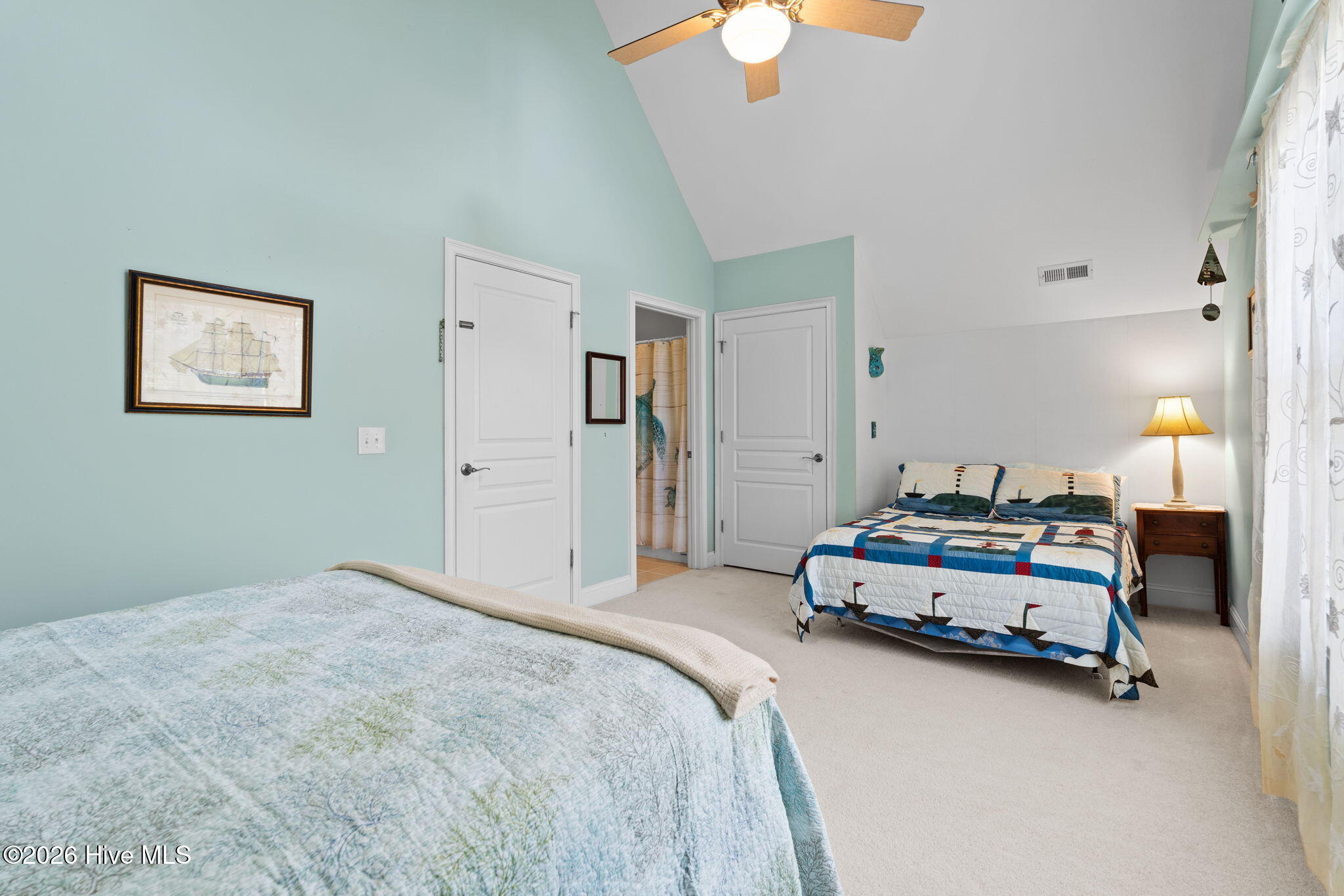 100566344 | Photo 57