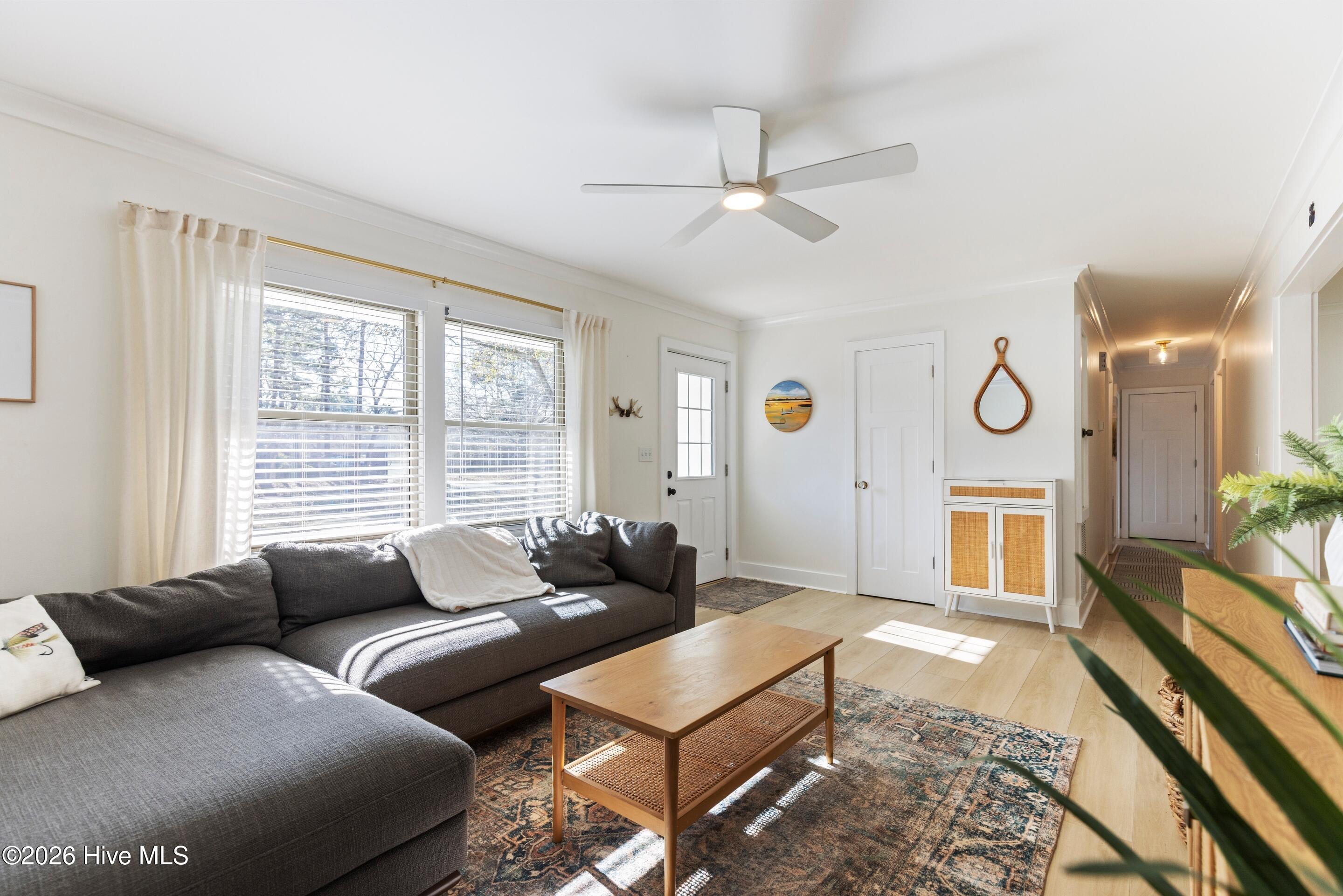 100547942 | Photo 12