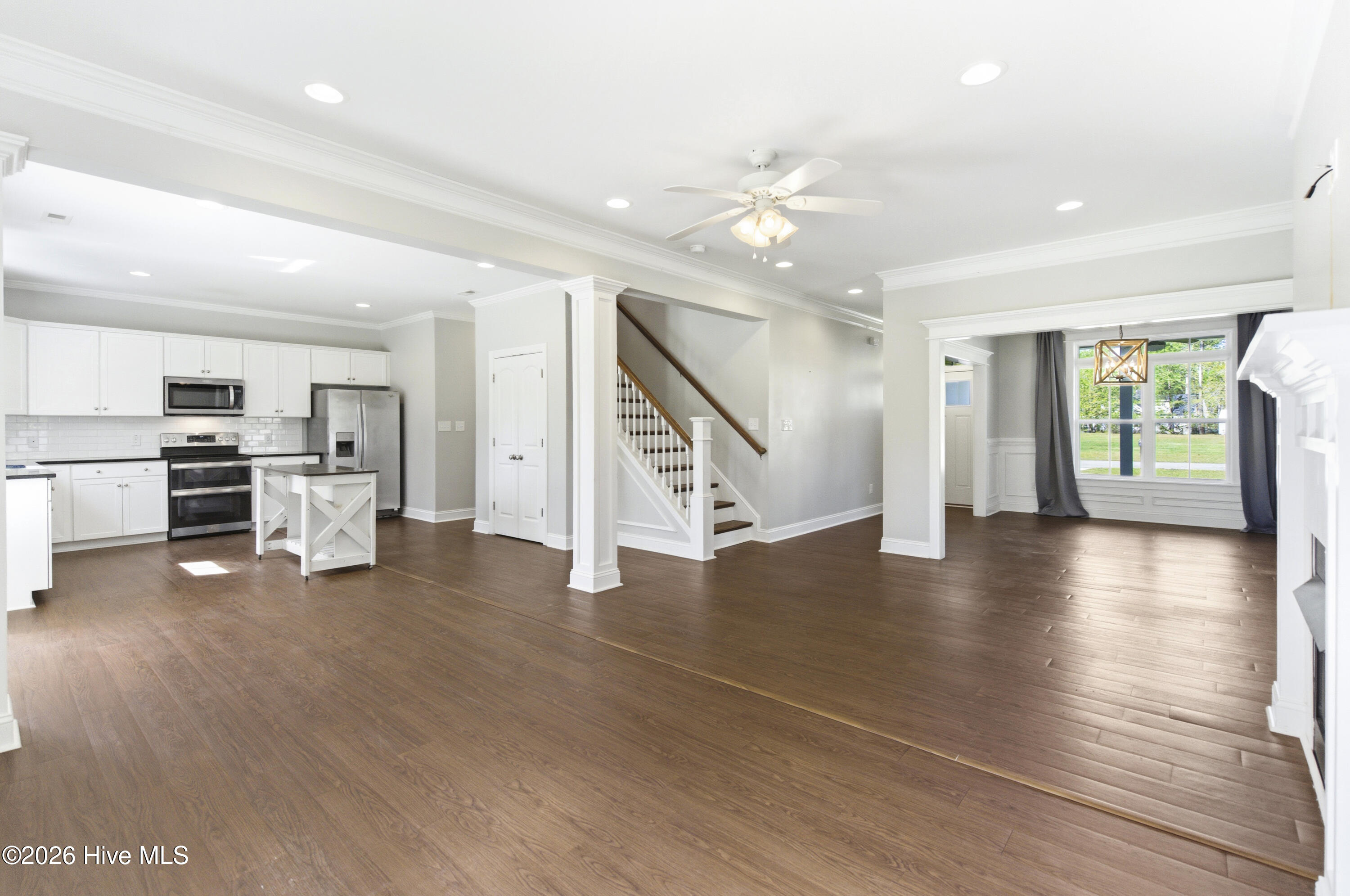 100566364 | Photo 18