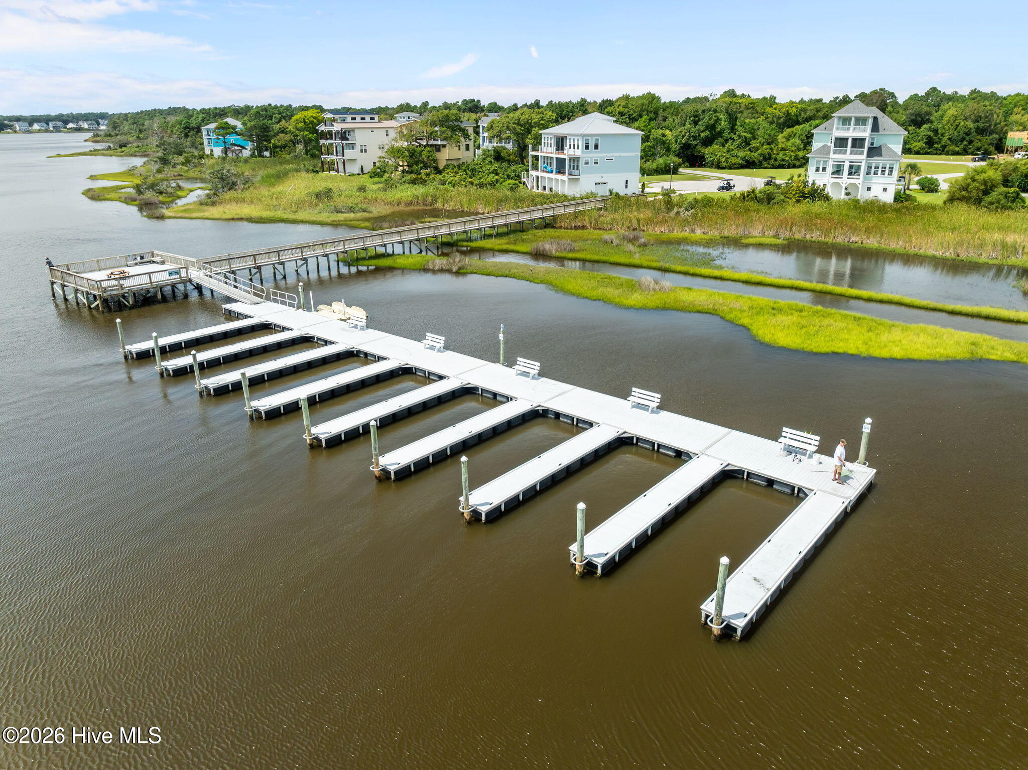 100557618 | Photo 61