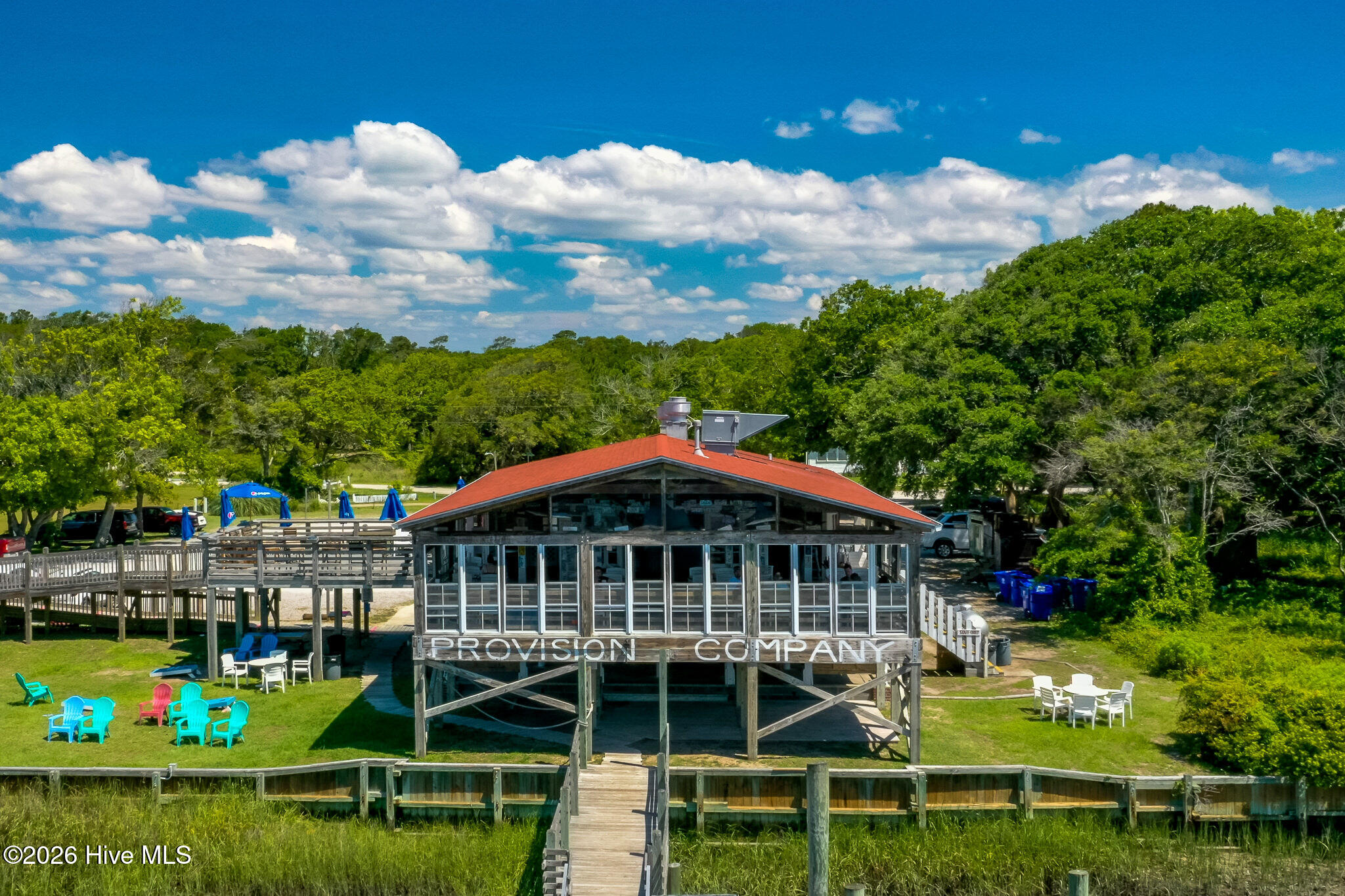 100567968 | Photo 71