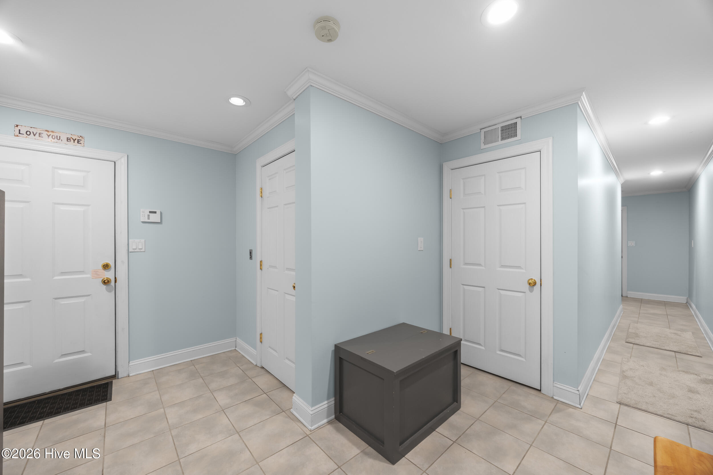 100548931 | Photo 44