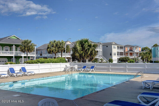 100552893 | Photo 86