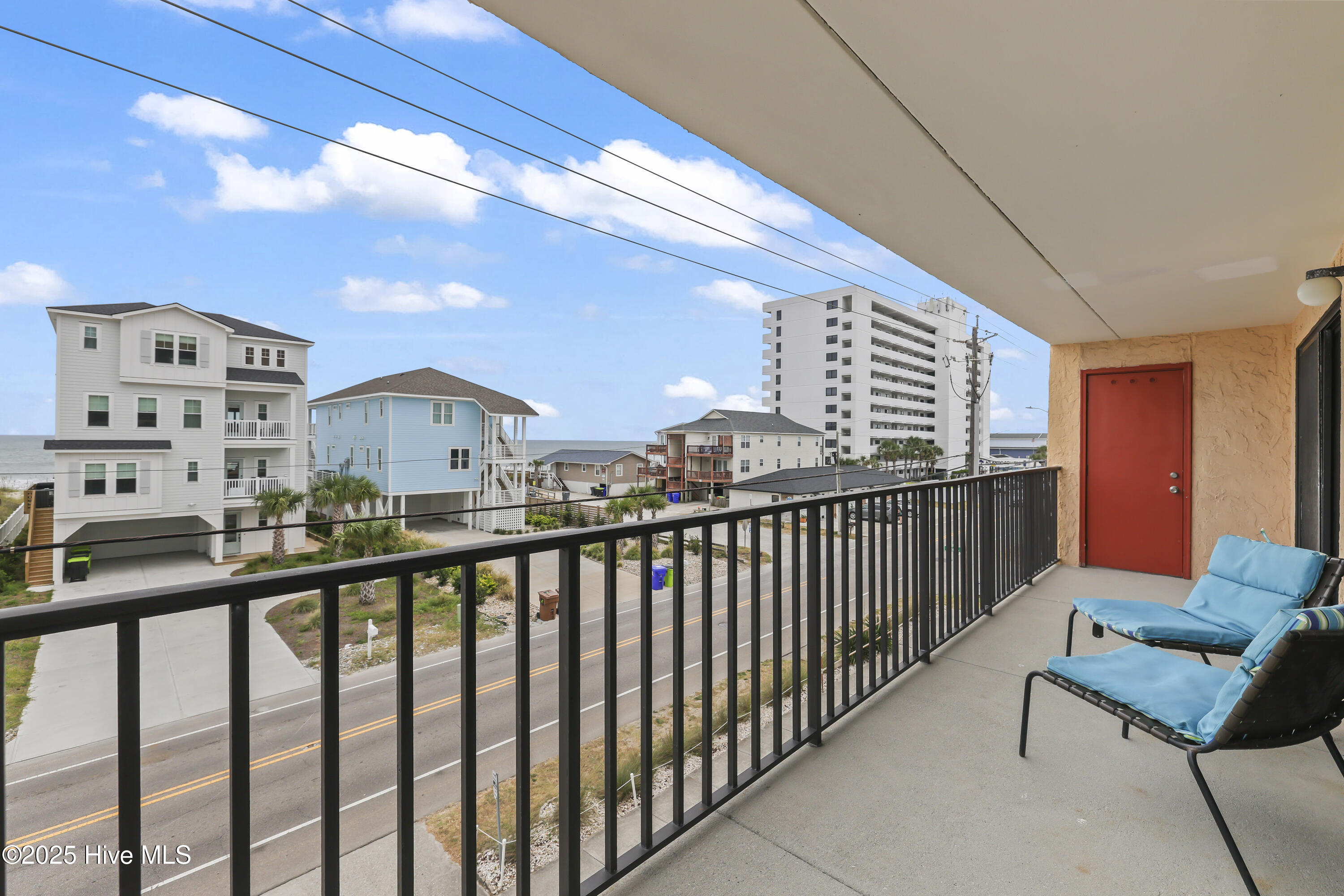 1518 S Lake Park Boulevard 2e, Carolina Beach, NC 28428 – photo 17: Photo Sep 15 2025, 14 24 46