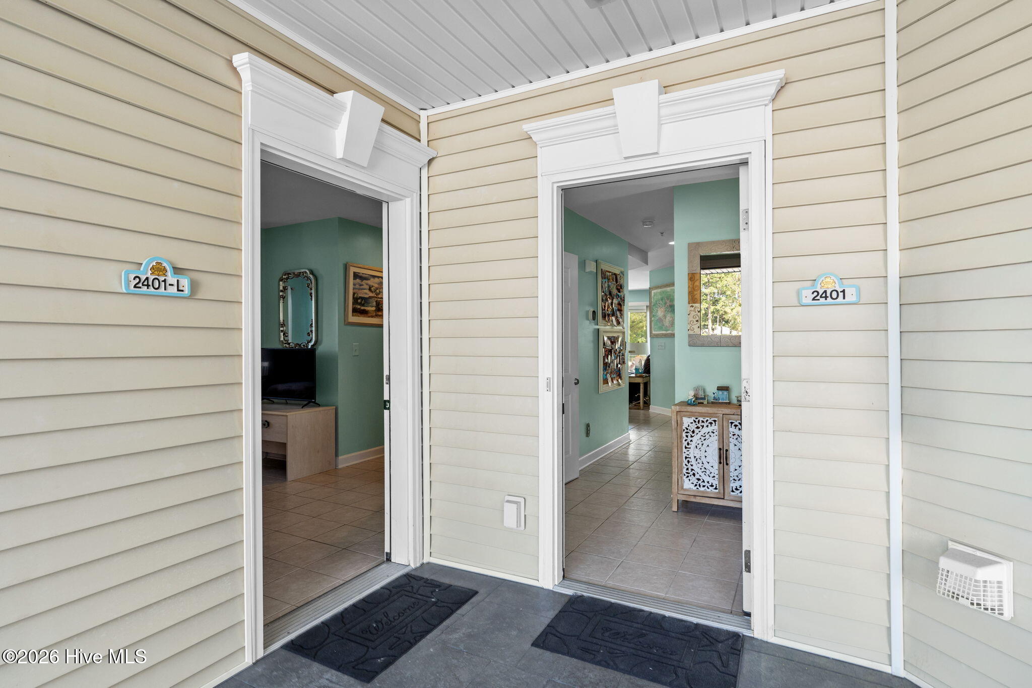 100567876 | Photo 27