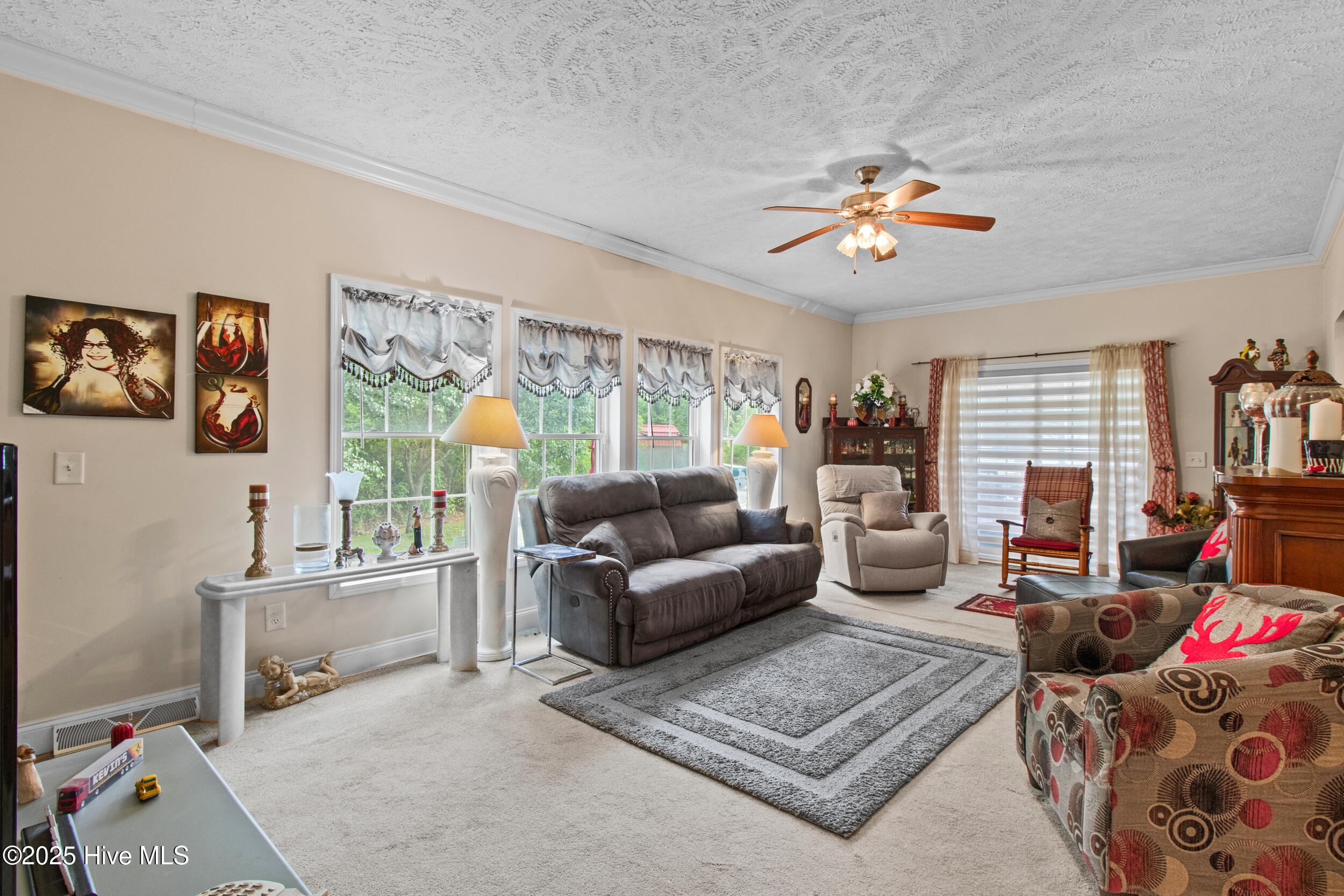 100505236 | Photo 35